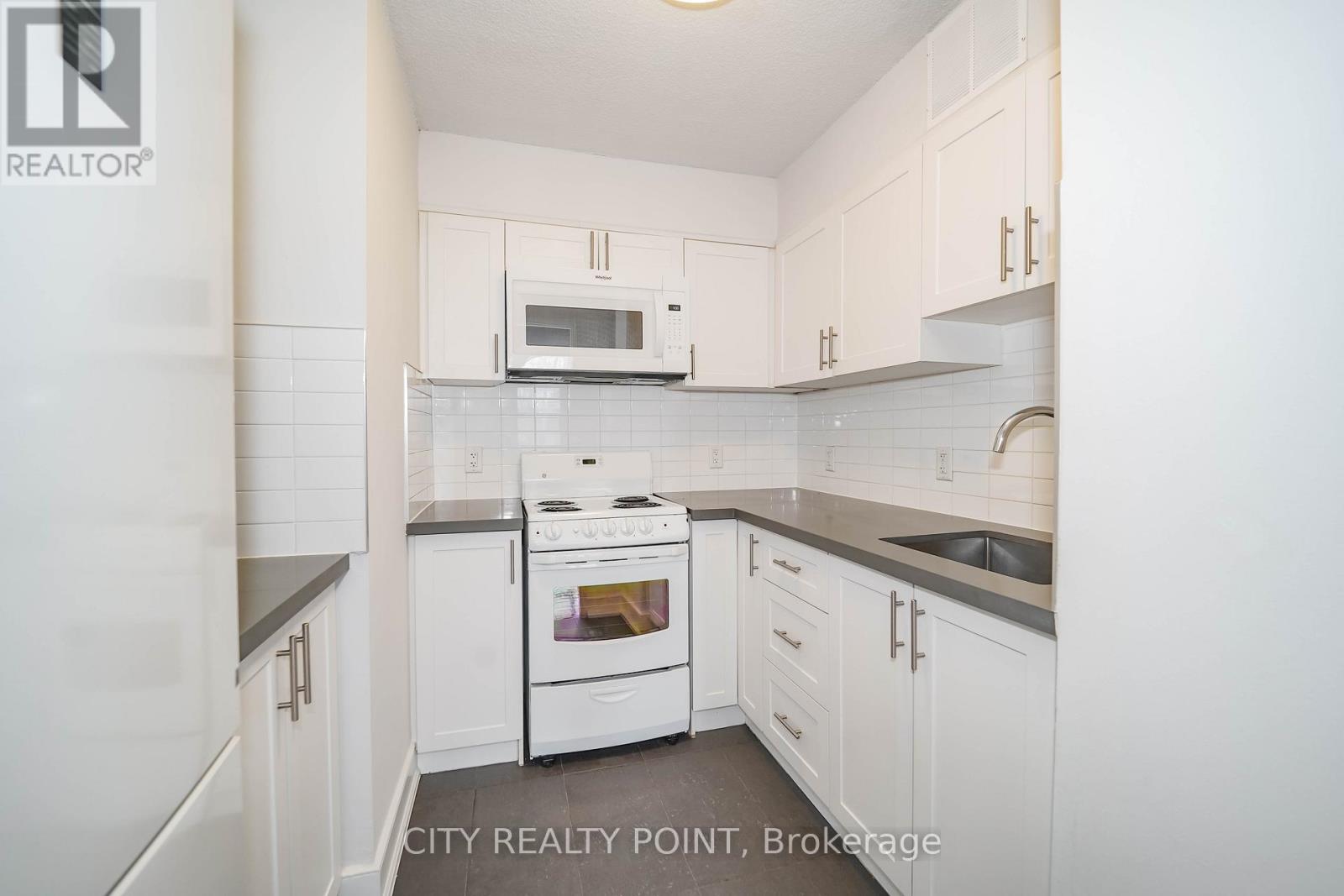 2606 - 33 Isabella Street, Toronto, Ontario  M4Y 2P7 - Photo 4 - C13671332