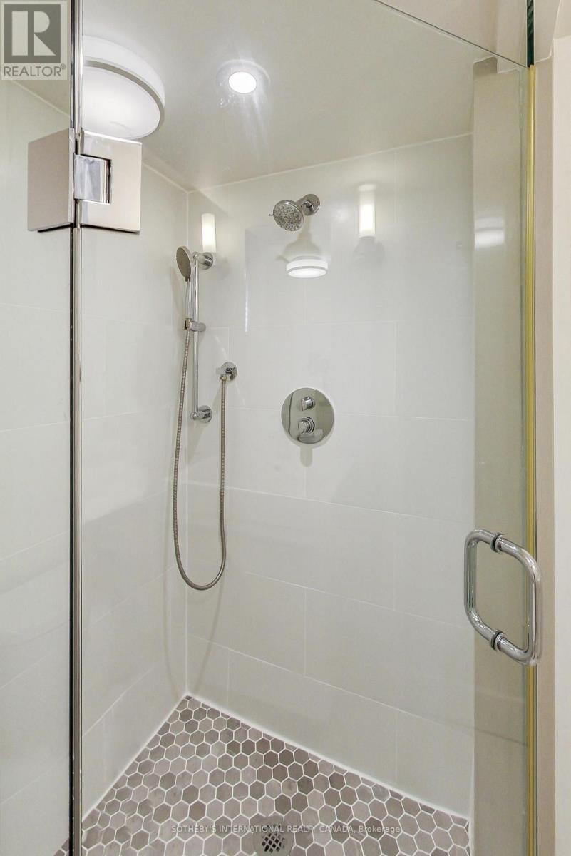 Lower - 669 Euclid Avenue, Toronto, Ontario  M6G 2T8 - Photo 22 - C13671340