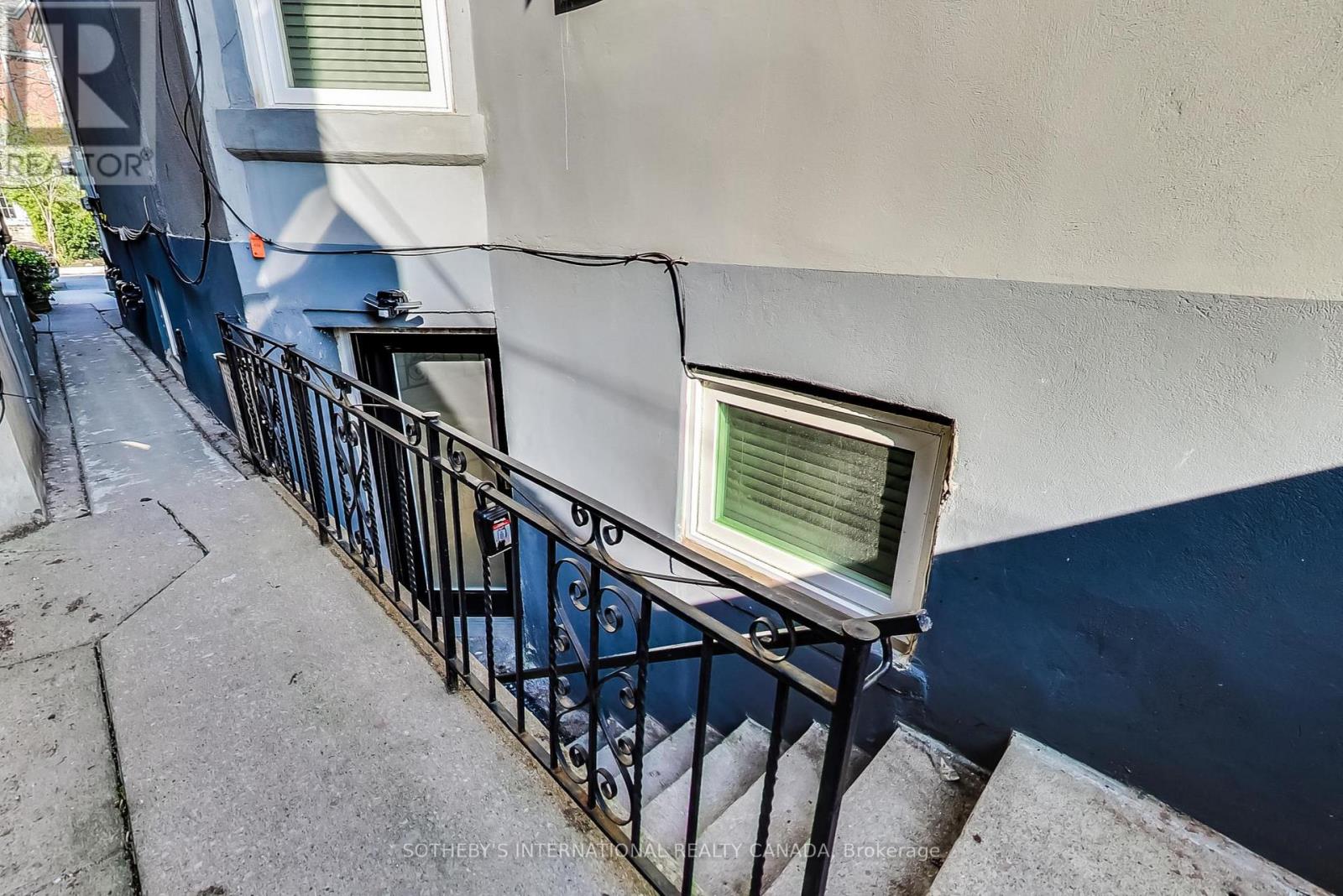 Lower - 669 Euclid Avenue, Toronto, Ontario  M6G 2T8 - Photo 4 - C13671340