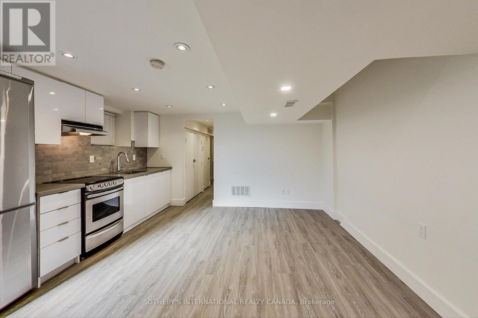 Lower - 669 Euclid Avenue, Toronto, Ontario  M6G 2T8 - Photo 7 - C13671340