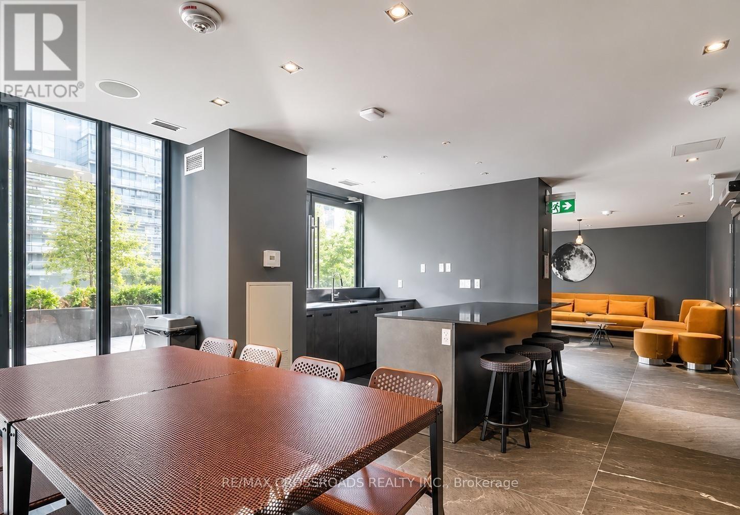2006 - 28 Wellesley Street E, Toronto, Ontario  M4Y 1G3 - Photo 11 - C13671390
