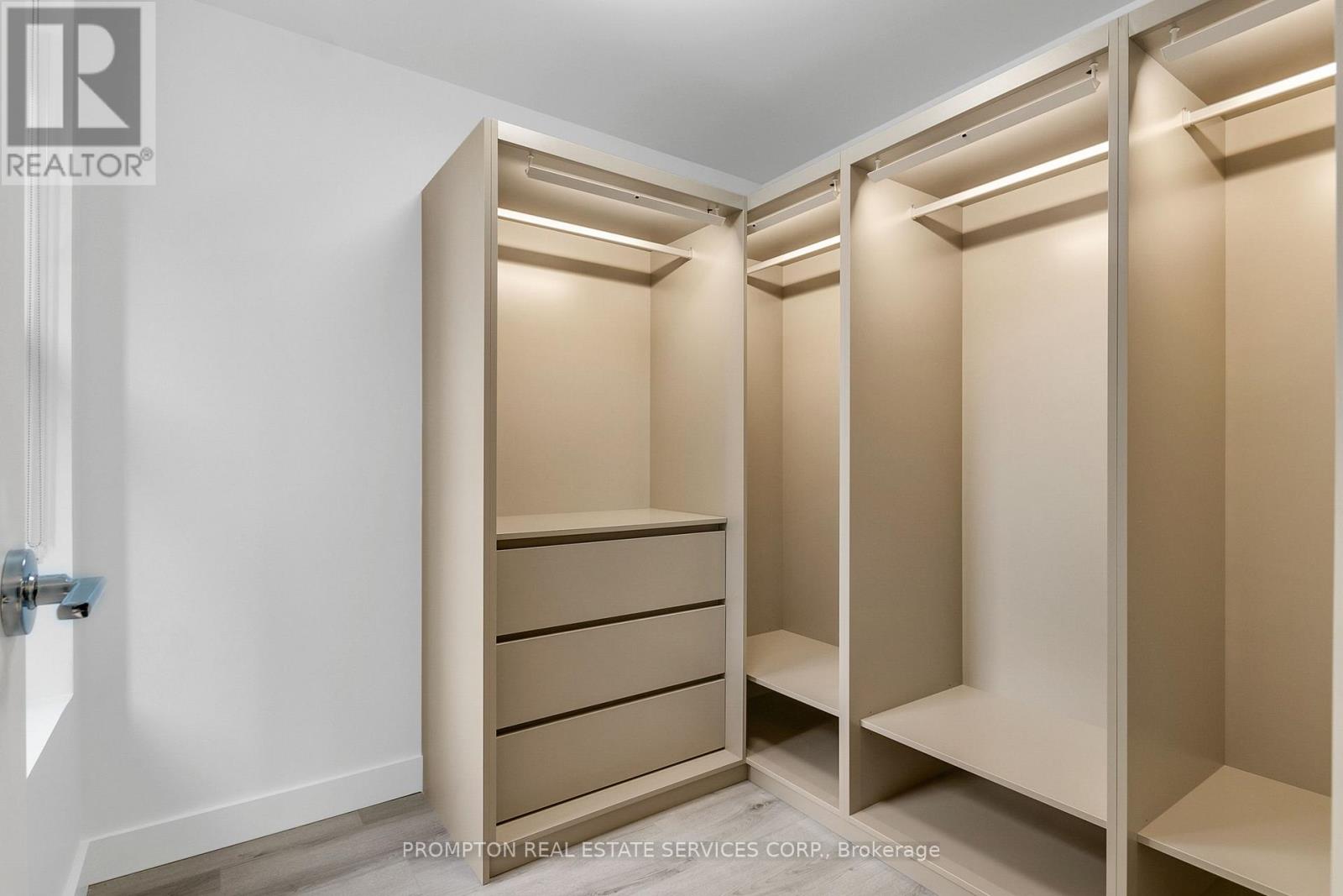 11 Gloucester Street, Toronto, Ontario  M4Y 1L8 - Photo 16 - C13671406