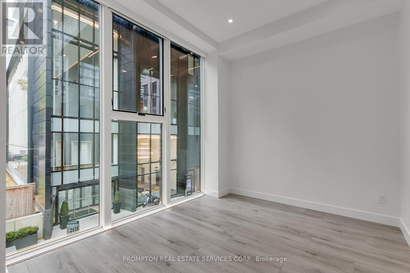11 Gloucester Street, Toronto, Ontario  M4Y 1L8 - Photo 18 - C13671406