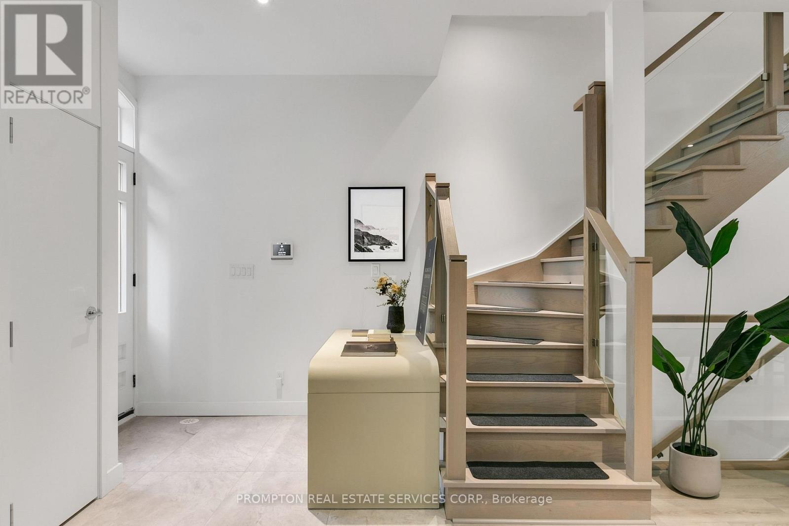 11 Gloucester Street, Toronto, Ontario  M4Y 1L8 - Photo 5 - C13671406