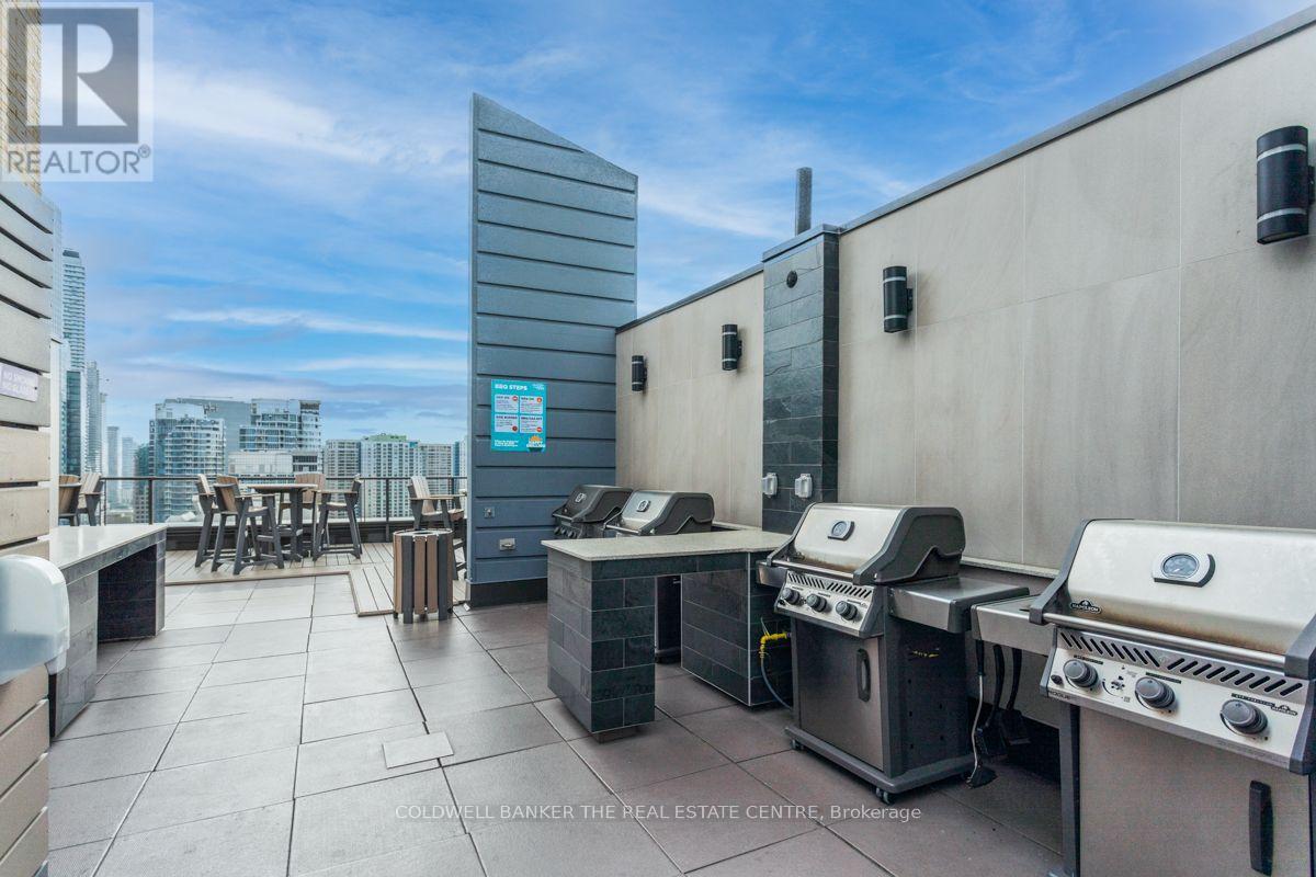 2708 - 260 Queens Quay W, Toronto, Ontario  M5J 2N3 - Photo 17 - C13671420