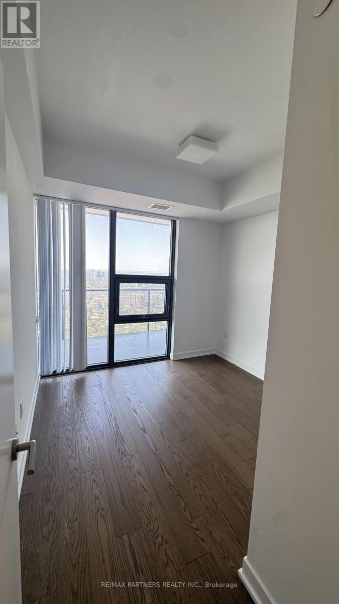 5707 - 11 Wellesley Street W, Toronto, Ontario M4Y 0G4 - Photo 5 - C13671452