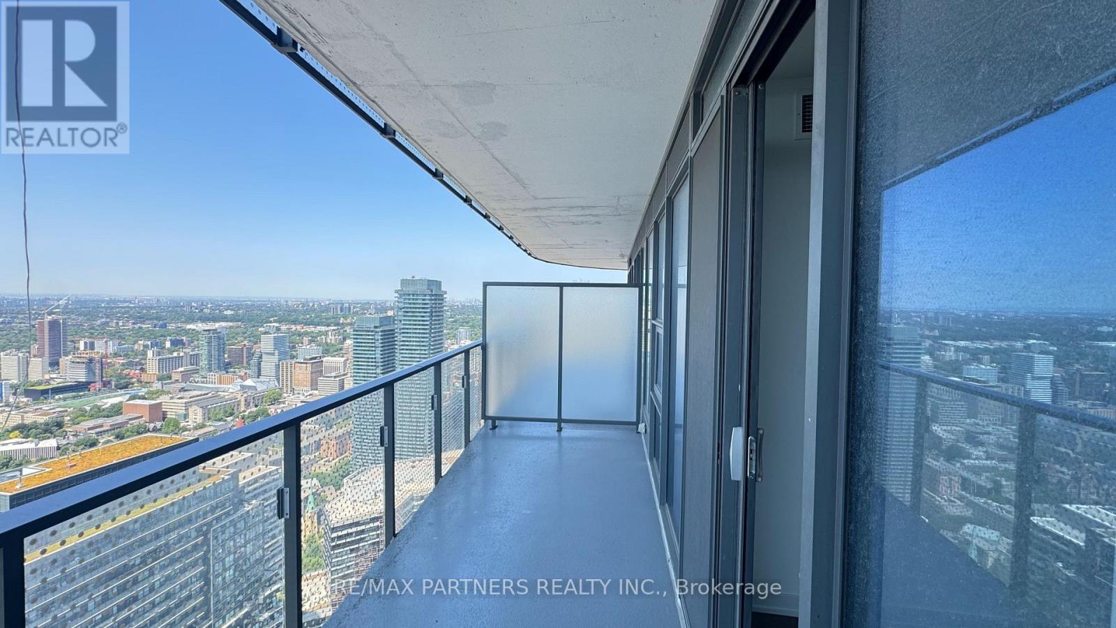 5707 - 11 Wellesley Street W, Toronto, Ontario M4Y 0G4 - Photo 6 - C13671452
