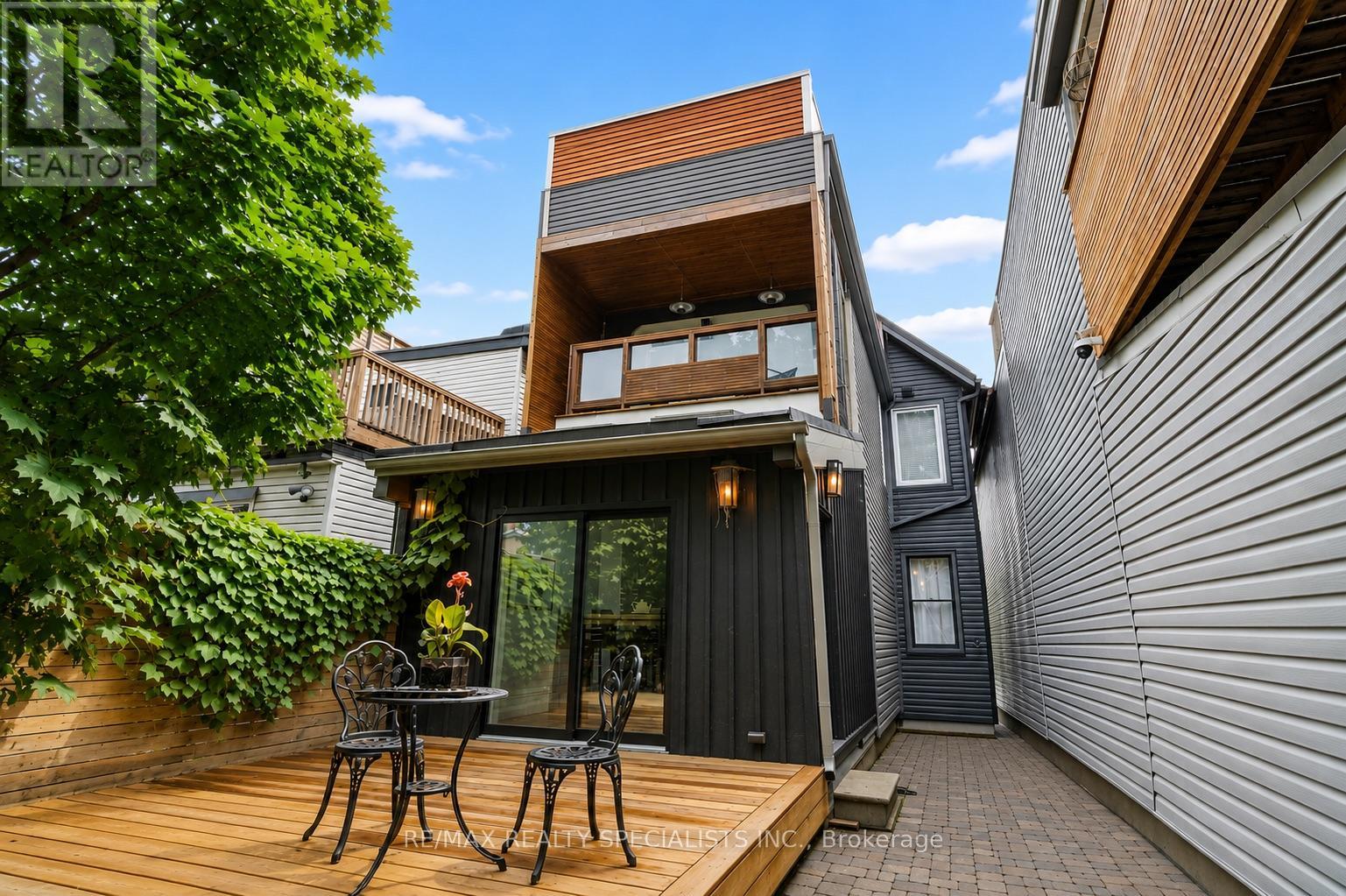 418 Ossington Avenue, Toronto, Ontario  M6J 3A7 - Photo 1 - C13671544