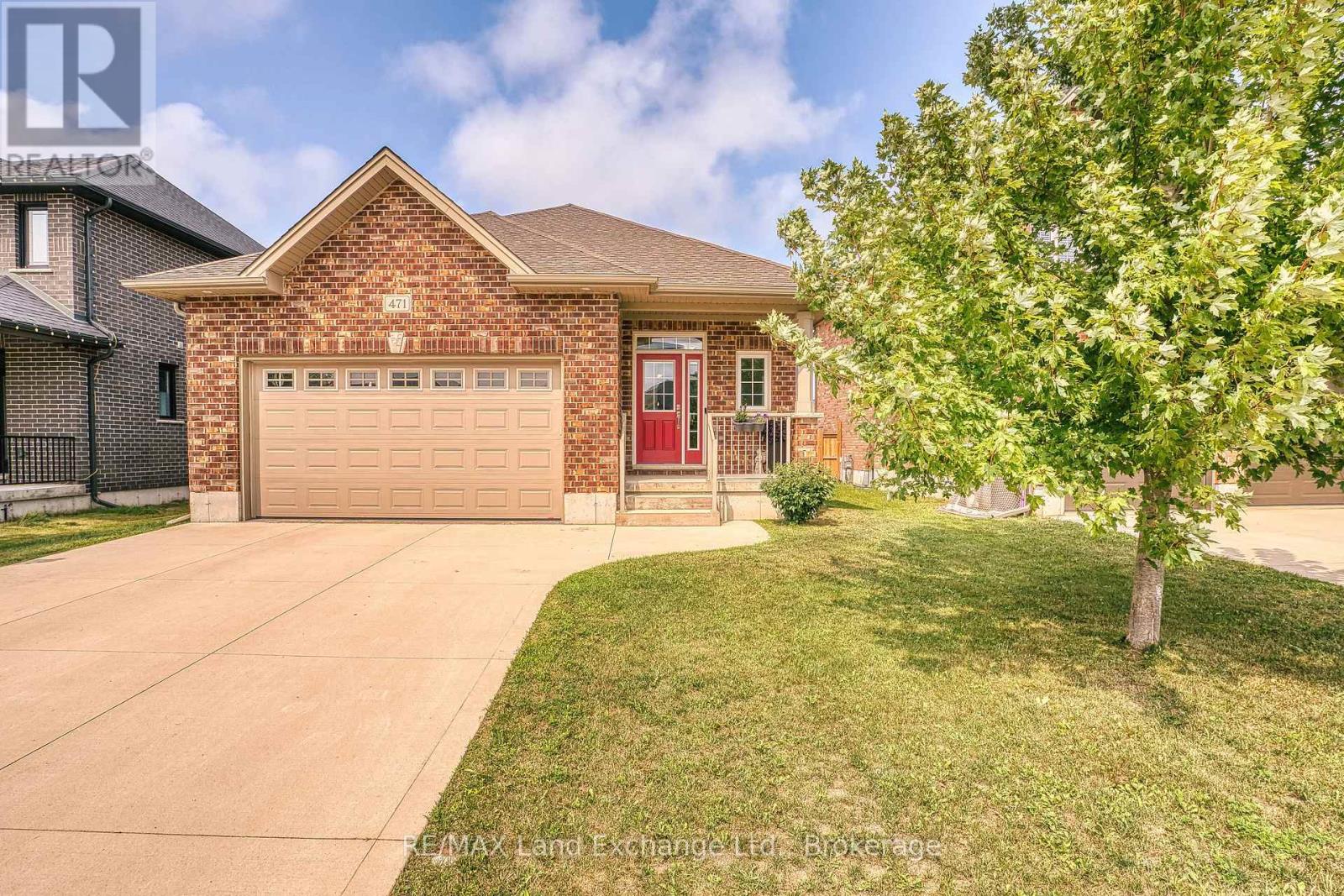 471 Devonshire Road, Saugeen Shores, Ontario  N0H 2C6 - Photo 1 - X13671376