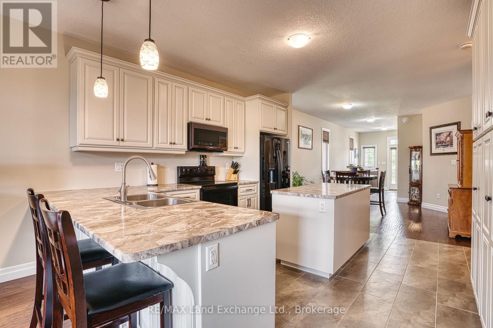 471 Devonshire Road, Saugeen Shores, Ontario  N0H 2C6 - Photo 10 - X13671376