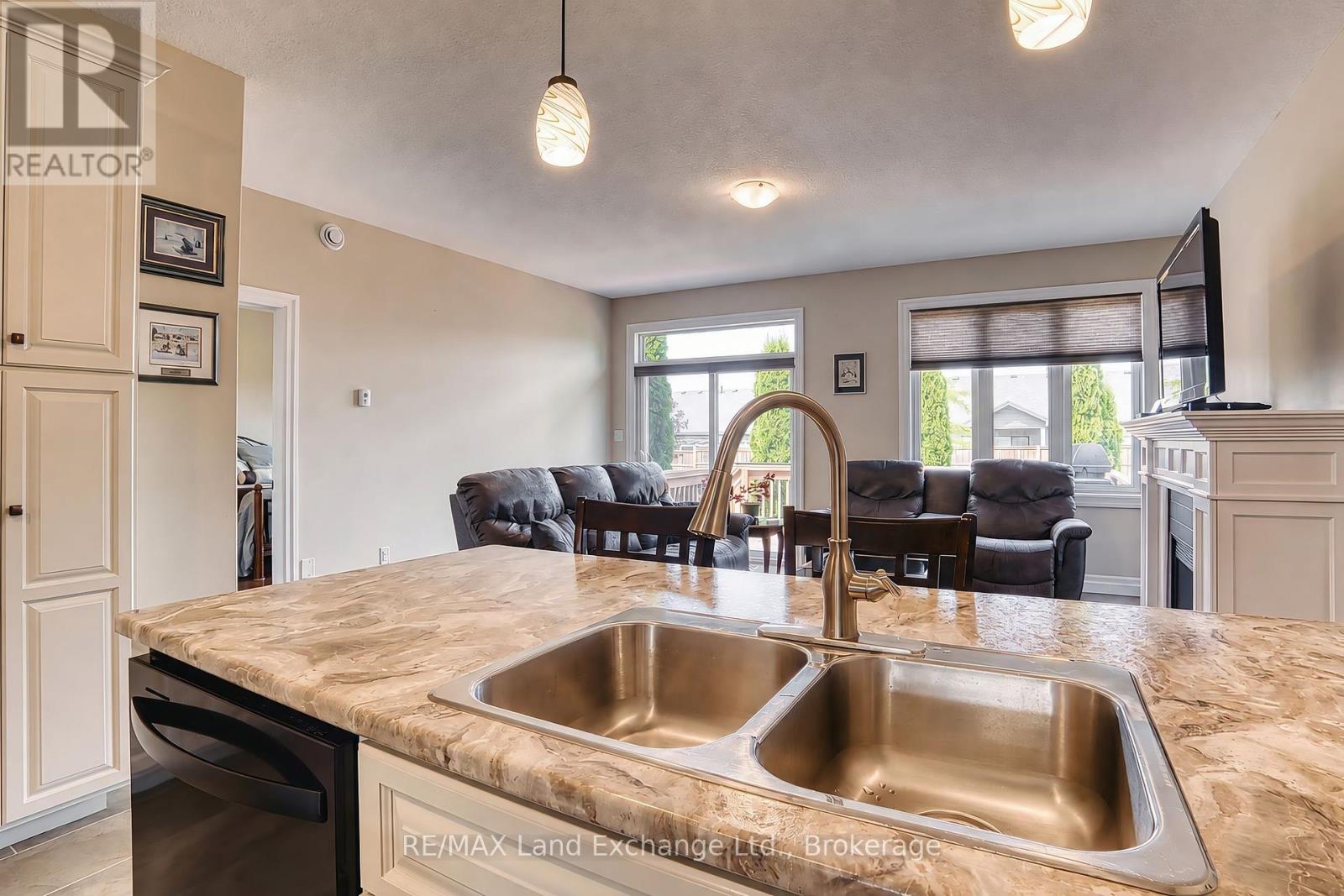 471 Devonshire Road, Saugeen Shores, Ontario  N0H 2C6 - Photo 14 - X13671376