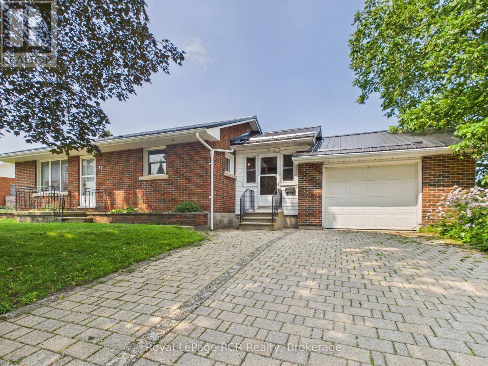 30 Mark Street E, Grey Highlands, Ontario  N0C 1H0 - Photo 3 - X13671488
