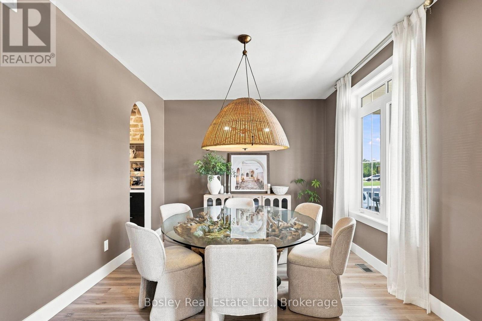 168 Chestnut Street, Blue Mountains, Ontario  L9Y 5T5 - Photo 6 - X13671506