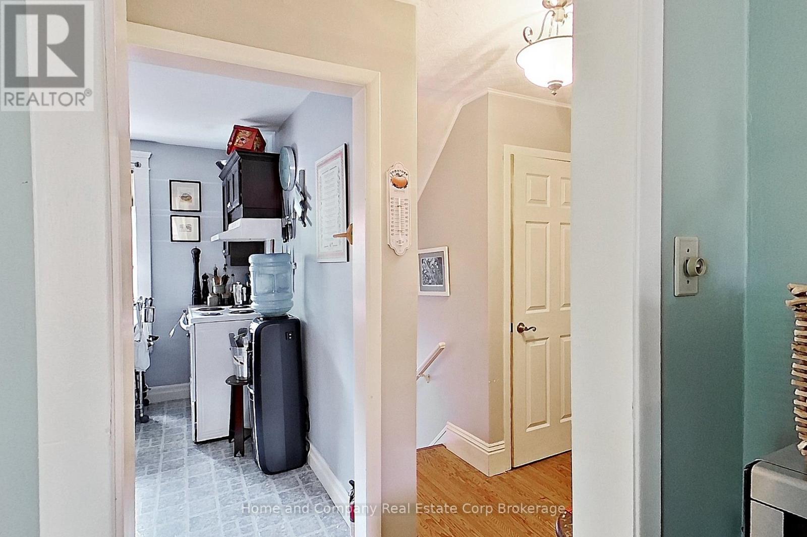 216 Douglas Street, Stratford, Ontario  N5A 5P9 - Photo 20 - X13671584