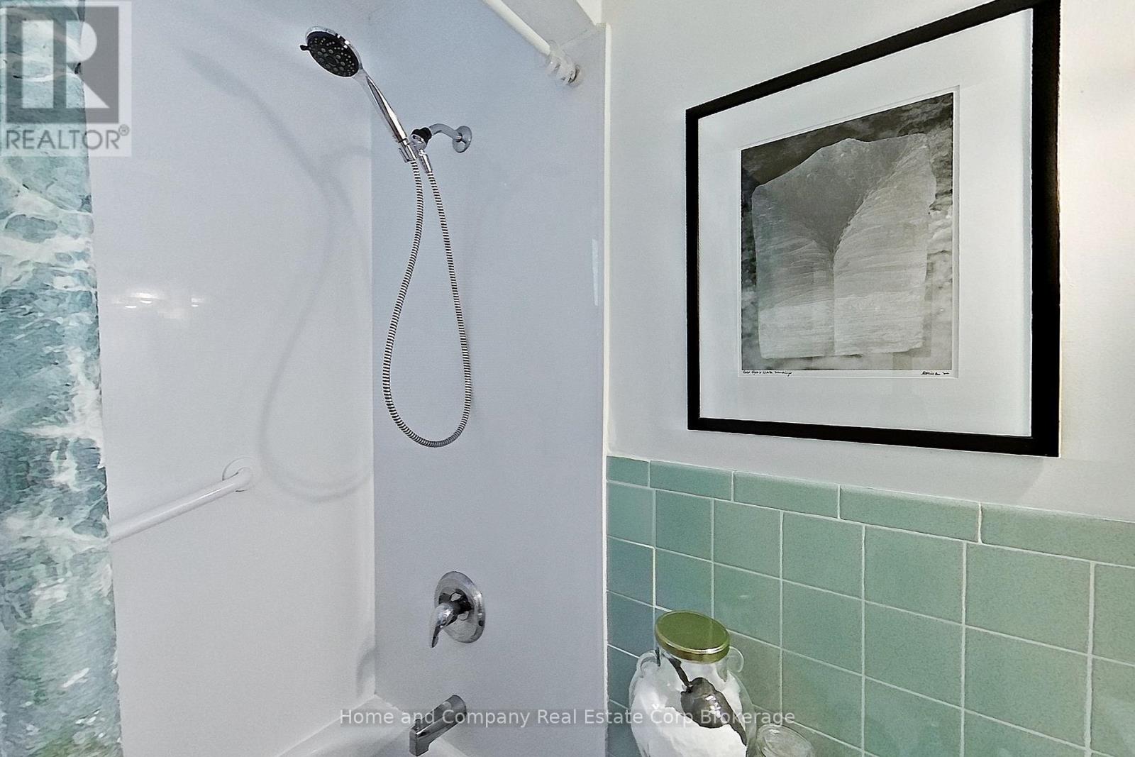 216 Douglas Street, Stratford, Ontario  N5A 5P9 - Photo 22 - X13671584