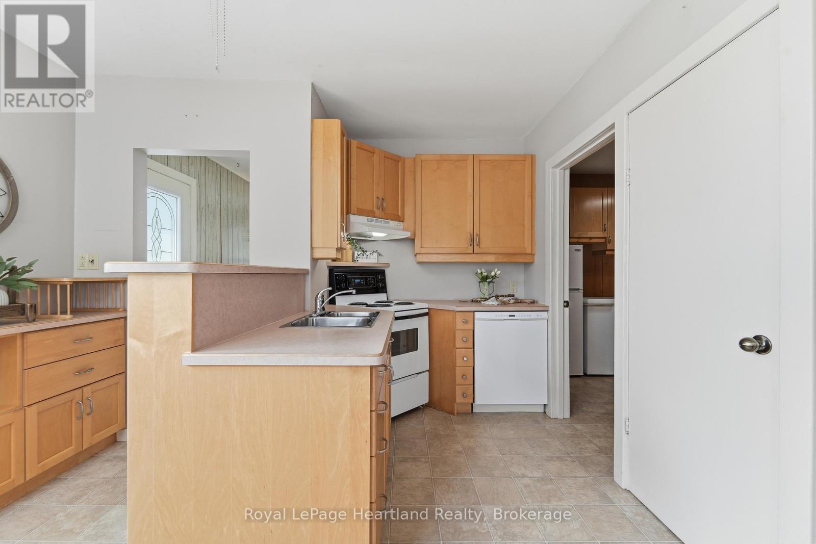 128 Britannia Road W, Goderich, Ontario  N7A 2B3 - Photo 10 - X13671608