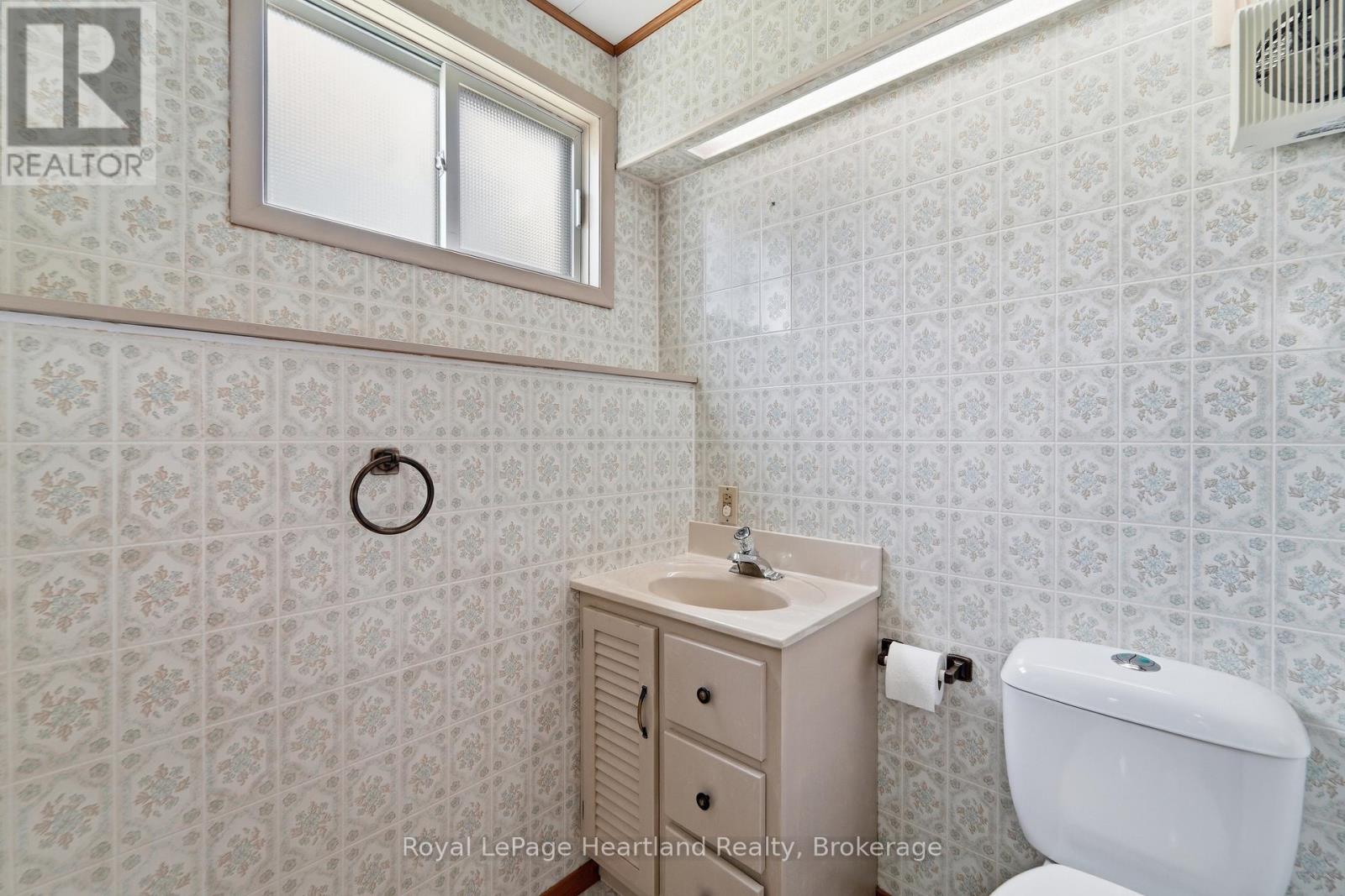 128 Britannia Road W, Goderich, Ontario  N7A 2B3 - Photo 25 - X13671608