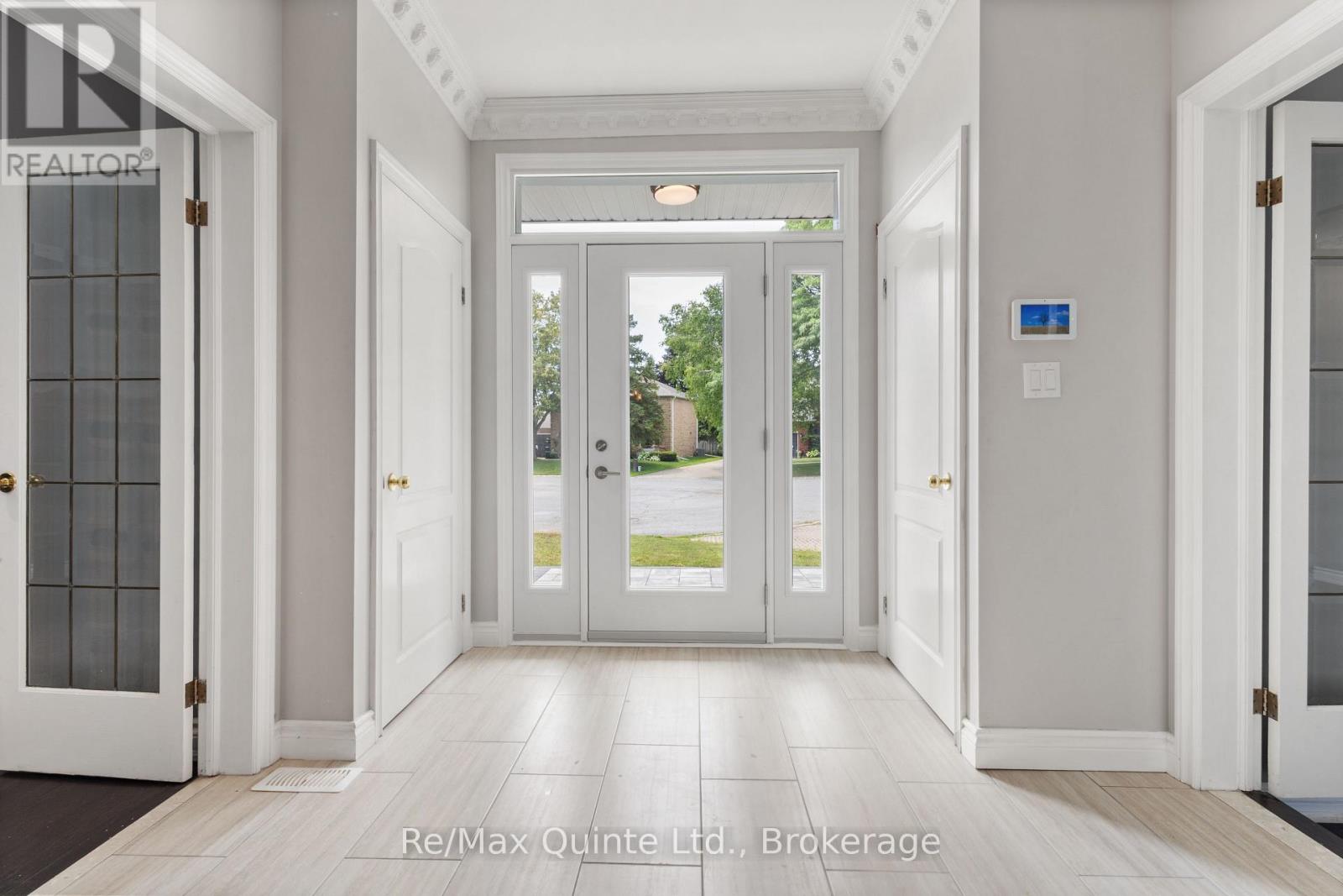 17 Applewood Court, Quinte West, Ontario  K8V 6J3 - Photo 7 - X13671350