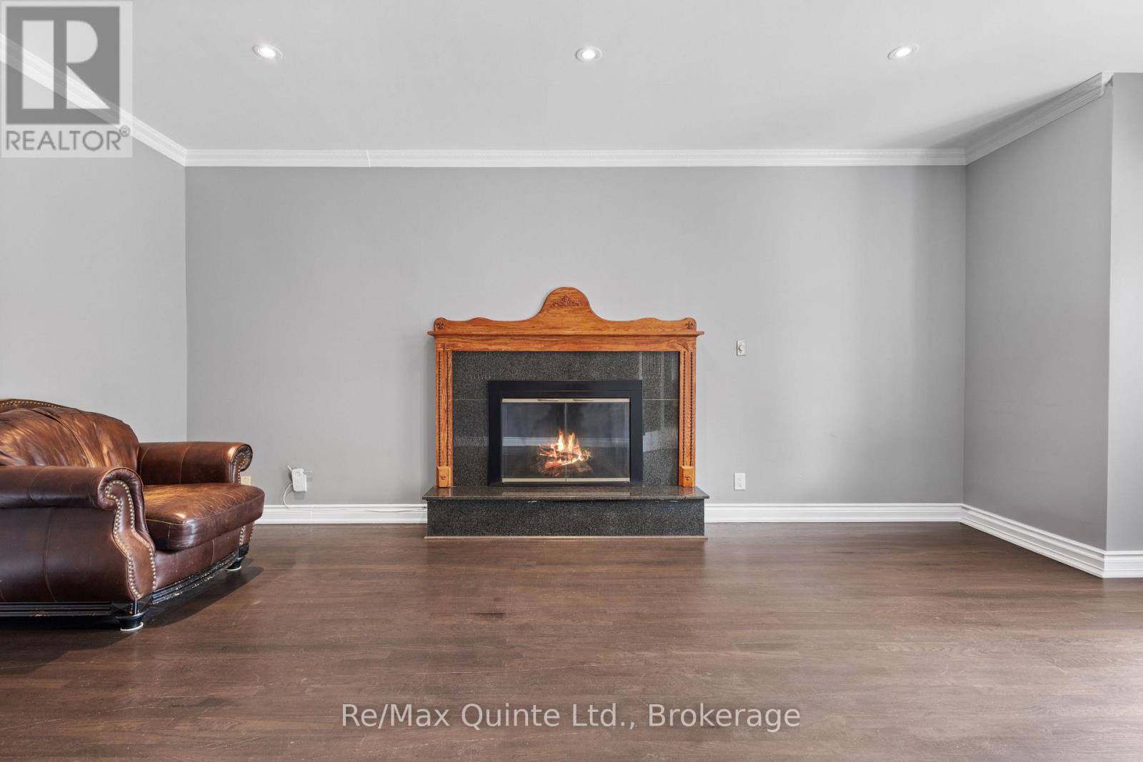 17 Applewood Court, Quinte West, Ontario  K8V 6J3 - Photo 9 - X13671350