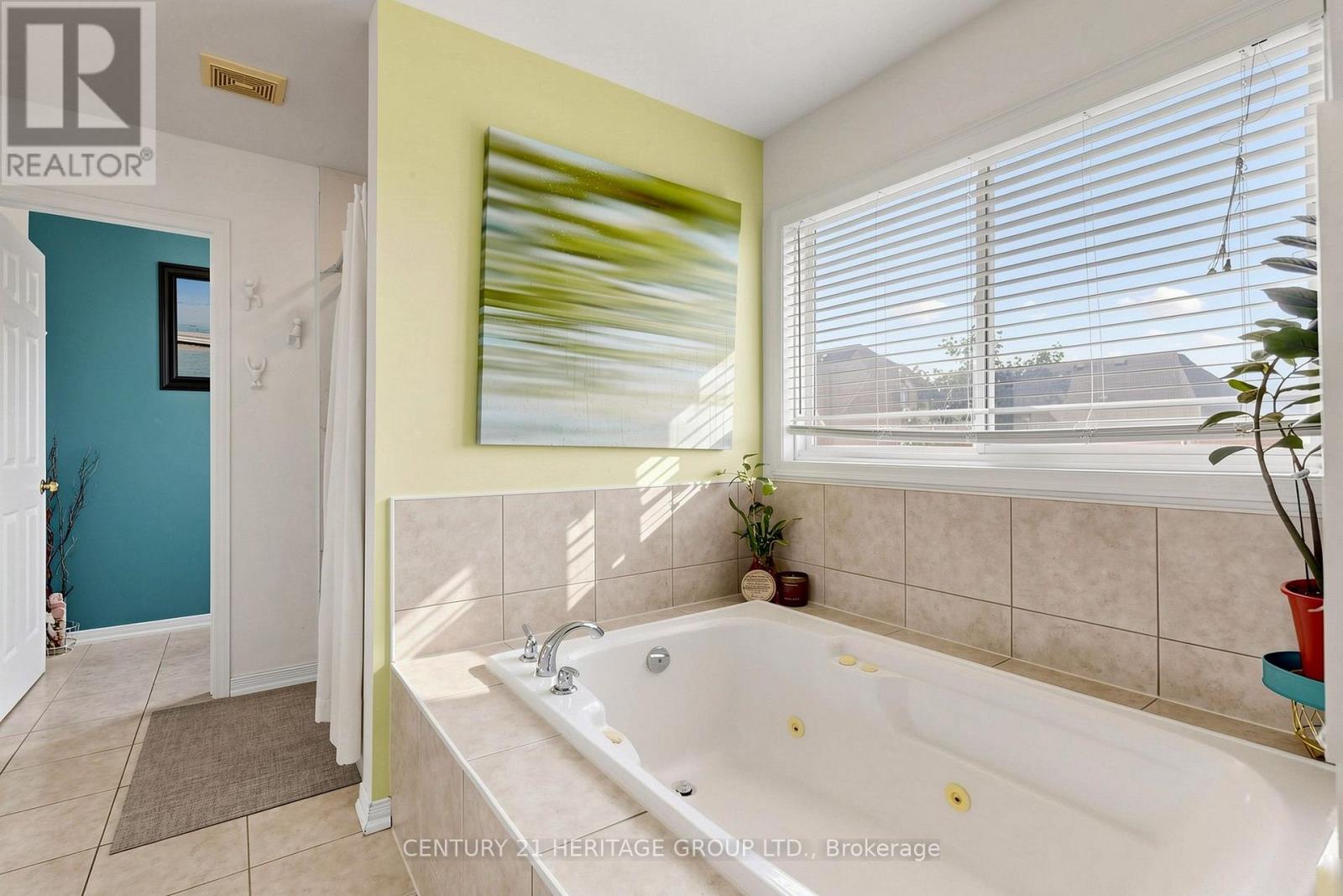 27 Byram Downs Street, Ajax, Ontario  L1Z 1P9 - Photo 23 - E13671372