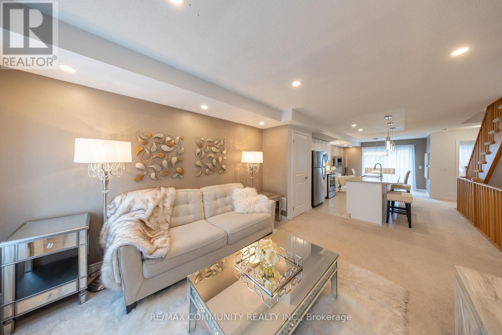 128 - 2500 Hill Rise Court, Oshawa, Ontario L1L 0M6 - Photo 4 - E13671504