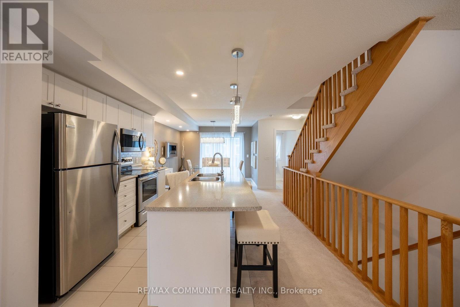 128 - 2500 Hill Rise Court, Oshawa, Ontario L1L 0M6 - Photo 5 - E13671504