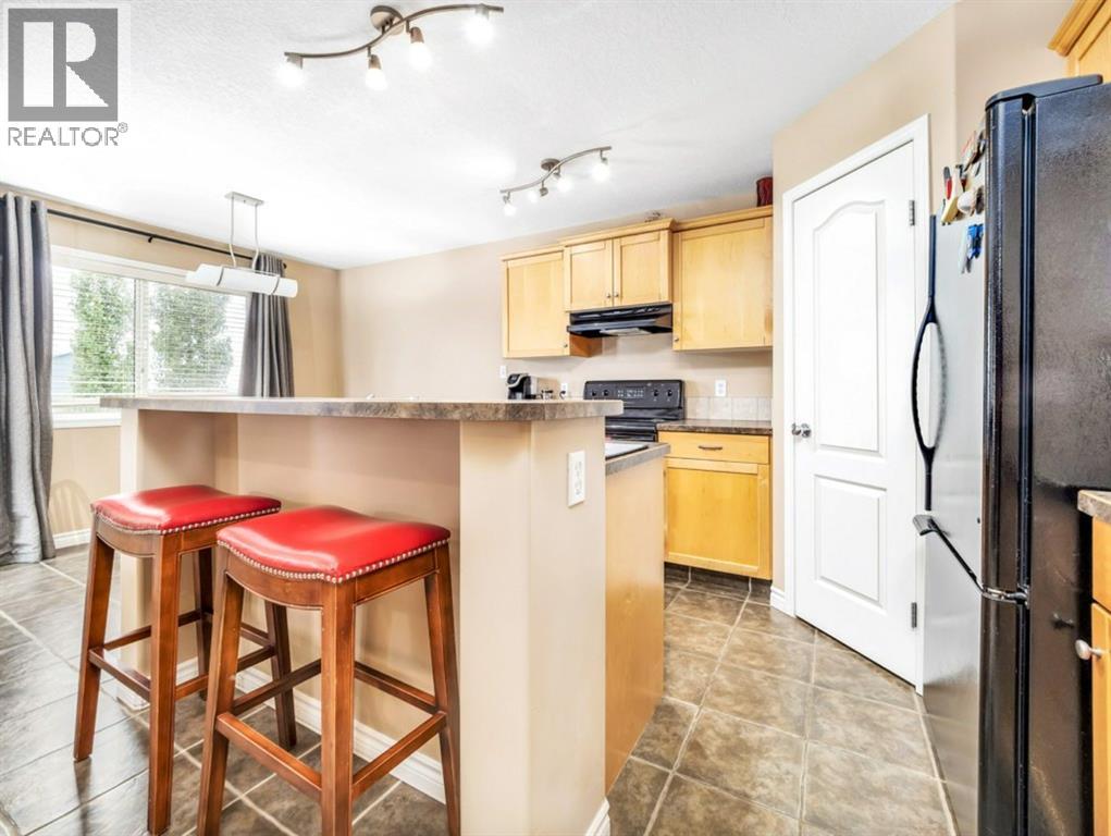 689 Blackfoot Terrace W, Lethbridge, Alberta  T1K 7Y6 - Photo 8 - A2307689