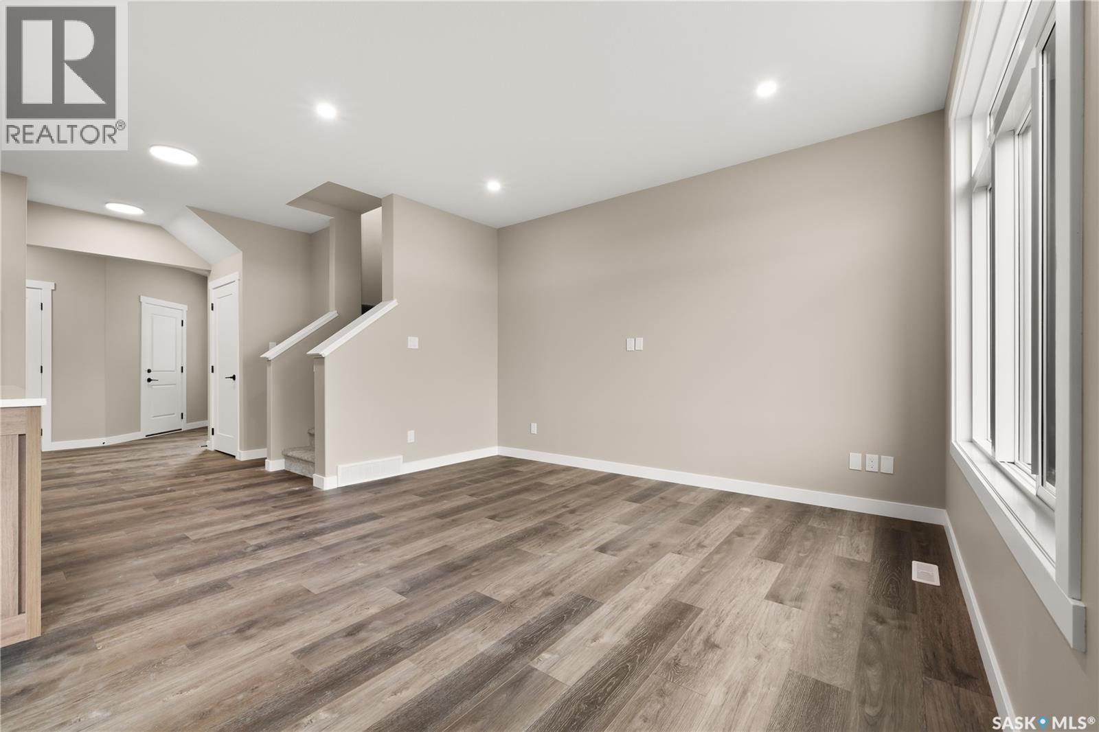 315 Veterans Drive, Warman, Saskatchewan  S0K 4S3 - Photo 9 - SK033059