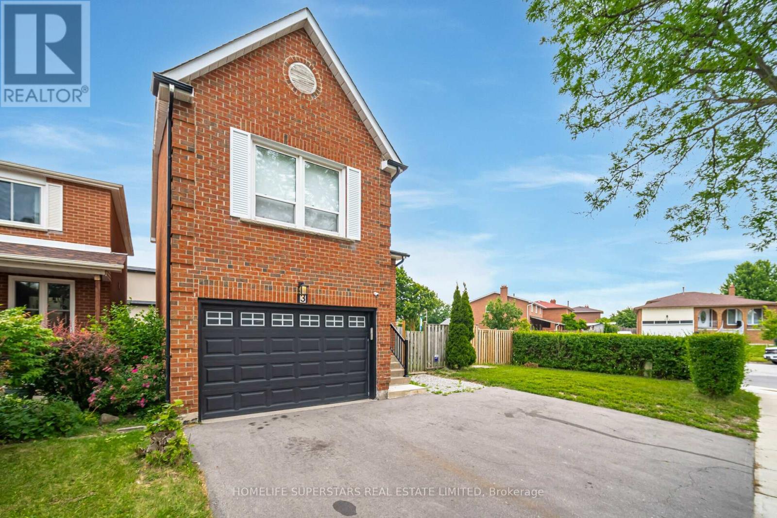 3 New Seabury Drive, Vaughan, Ontario  L4K 2B7 - Photo 2 - N13671308