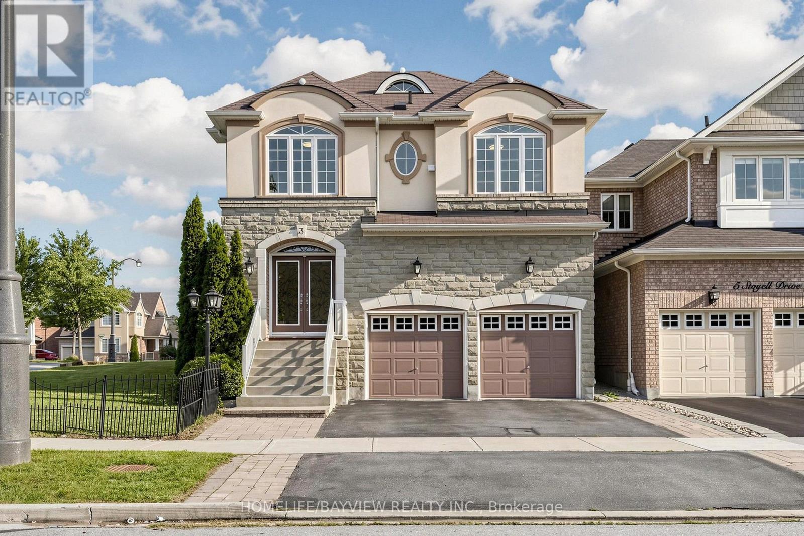 3 Stoyell Drive, Richmond Hill, Ontario  L4E 0M6 - Photo 2 - N13671398