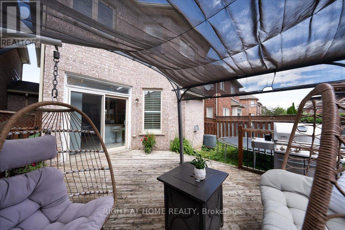 25 Longwood Avenue, Richmond Hill, Ontario  L4E 4A5 - Photo 25 - N13671430