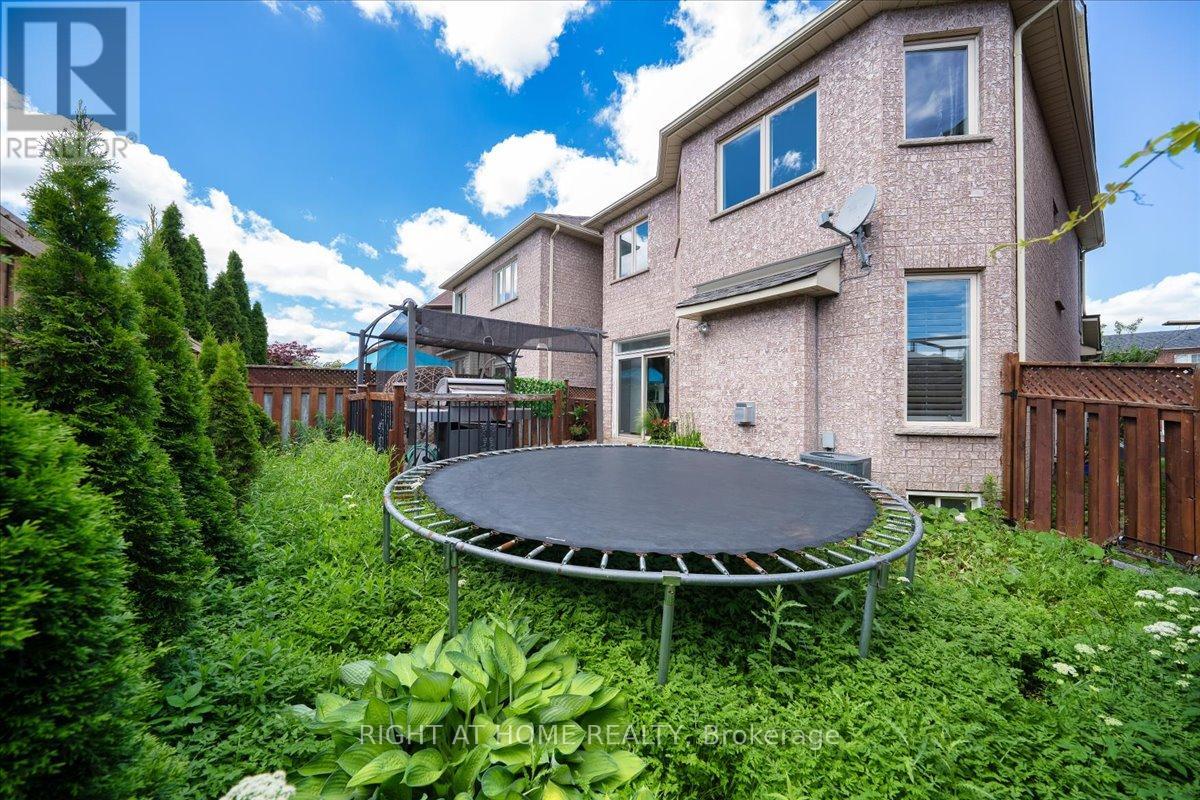 25 Longwood Avenue, Richmond Hill, Ontario  L4E 4A5 - Photo 26 - N13671430