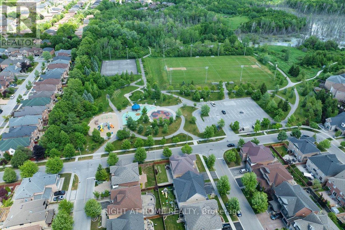 25 Longwood Avenue, Richmond Hill, Ontario  L4E 4A5 - Photo 29 - N13671430