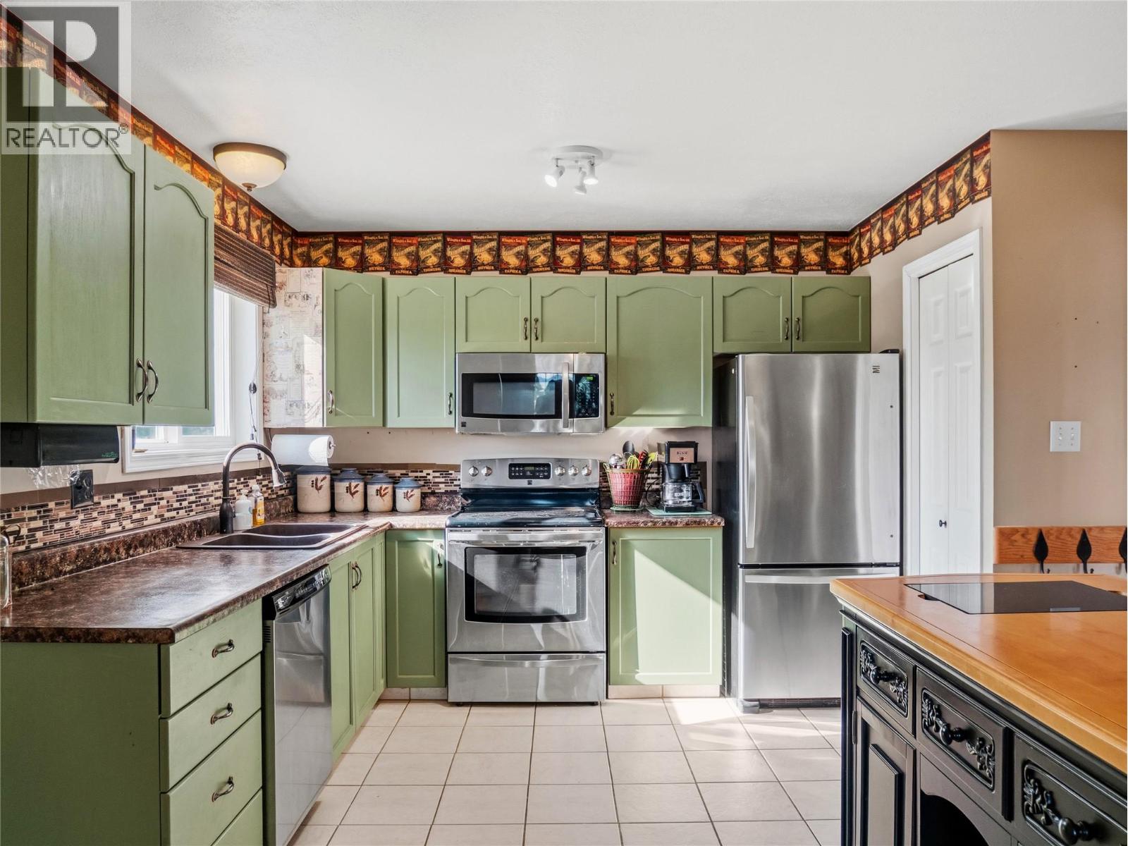 1324 95 Avenue, Dawson Creek, British Columbia  V1G 1J4 - Photo 11 - 10397625