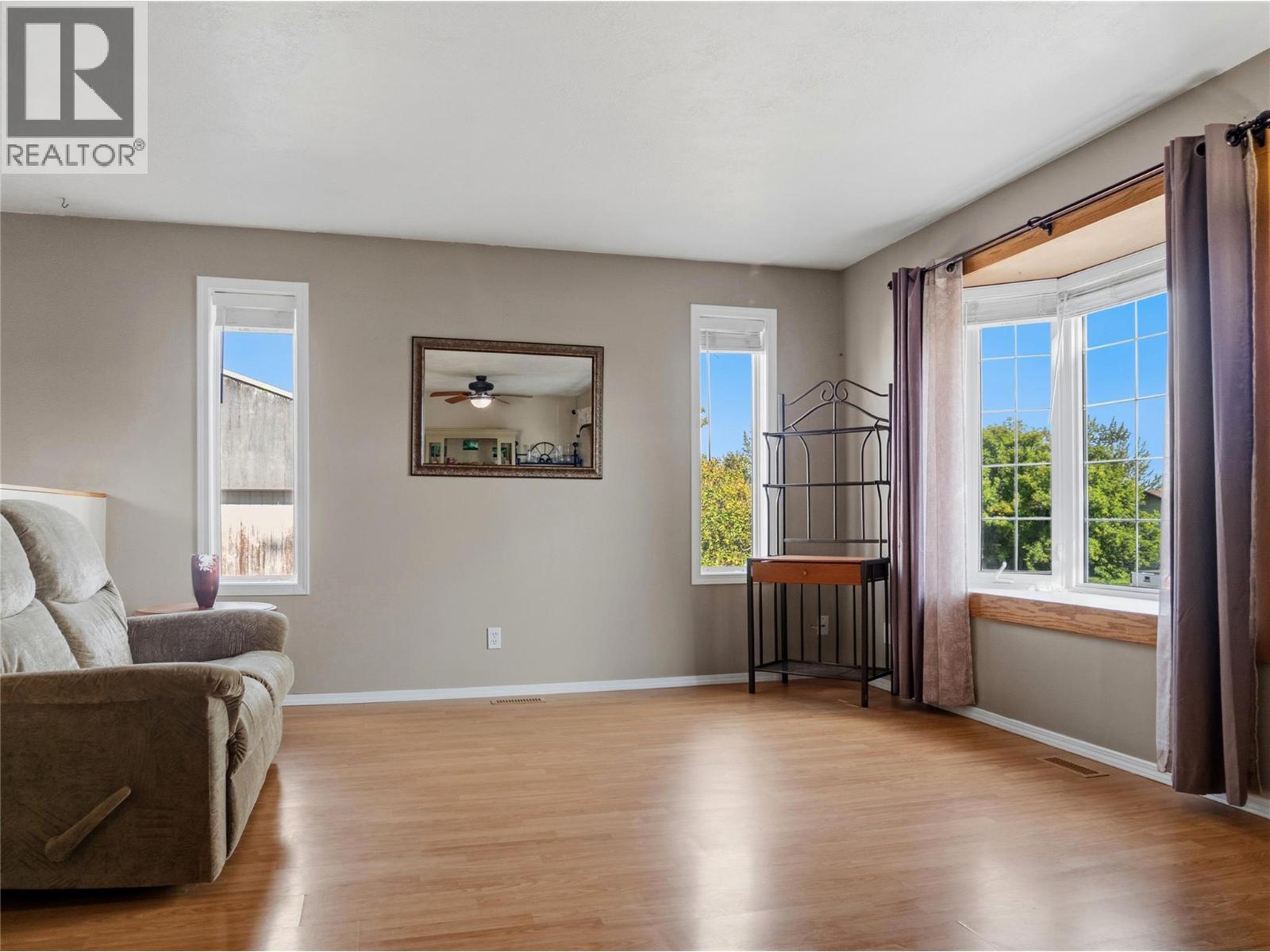 1324 95 Avenue, Dawson Creek, British Columbia  V1G 1J4 - Photo 6 - 10397625