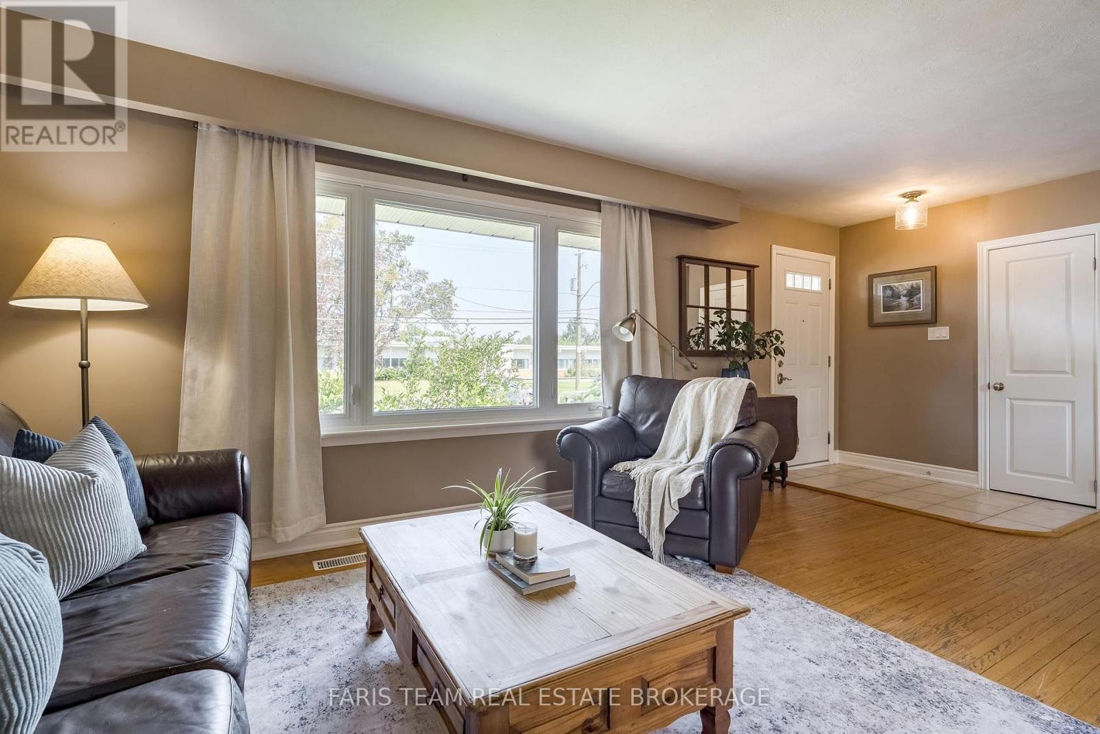 89 Steel Street, Barrie, Ontario  L4M 2G1 - Photo 11 - S13671322