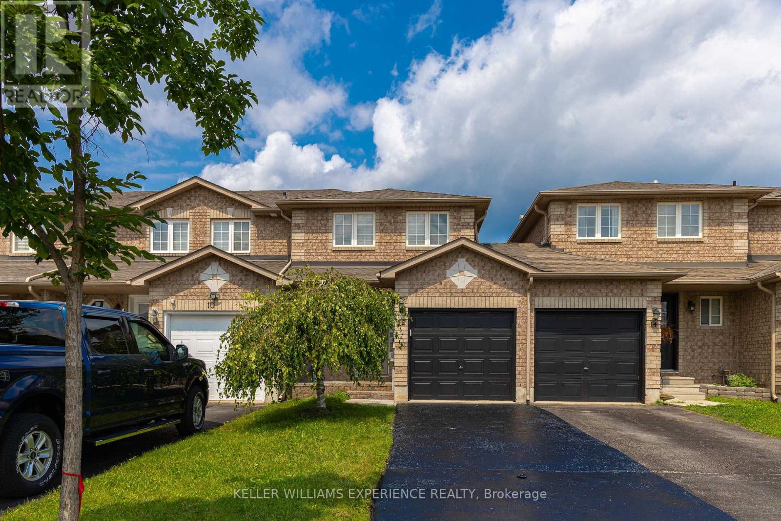 12 MONARCHY STREET, Barrie, Ontario