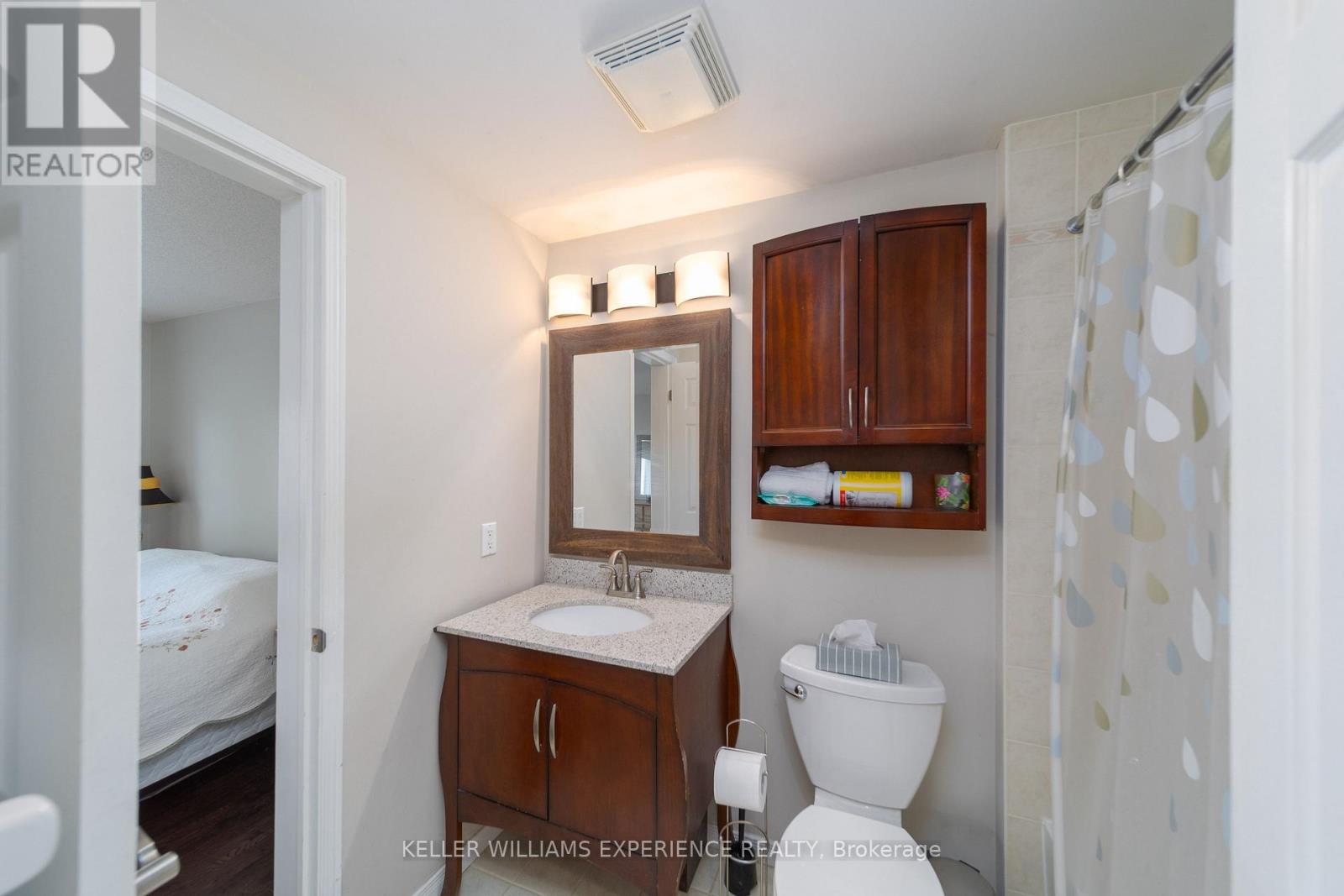 12 Monarchy Street, Barrie (Innis-Shore), Ontario L4M 7K2 - Photo 16 - S13671358