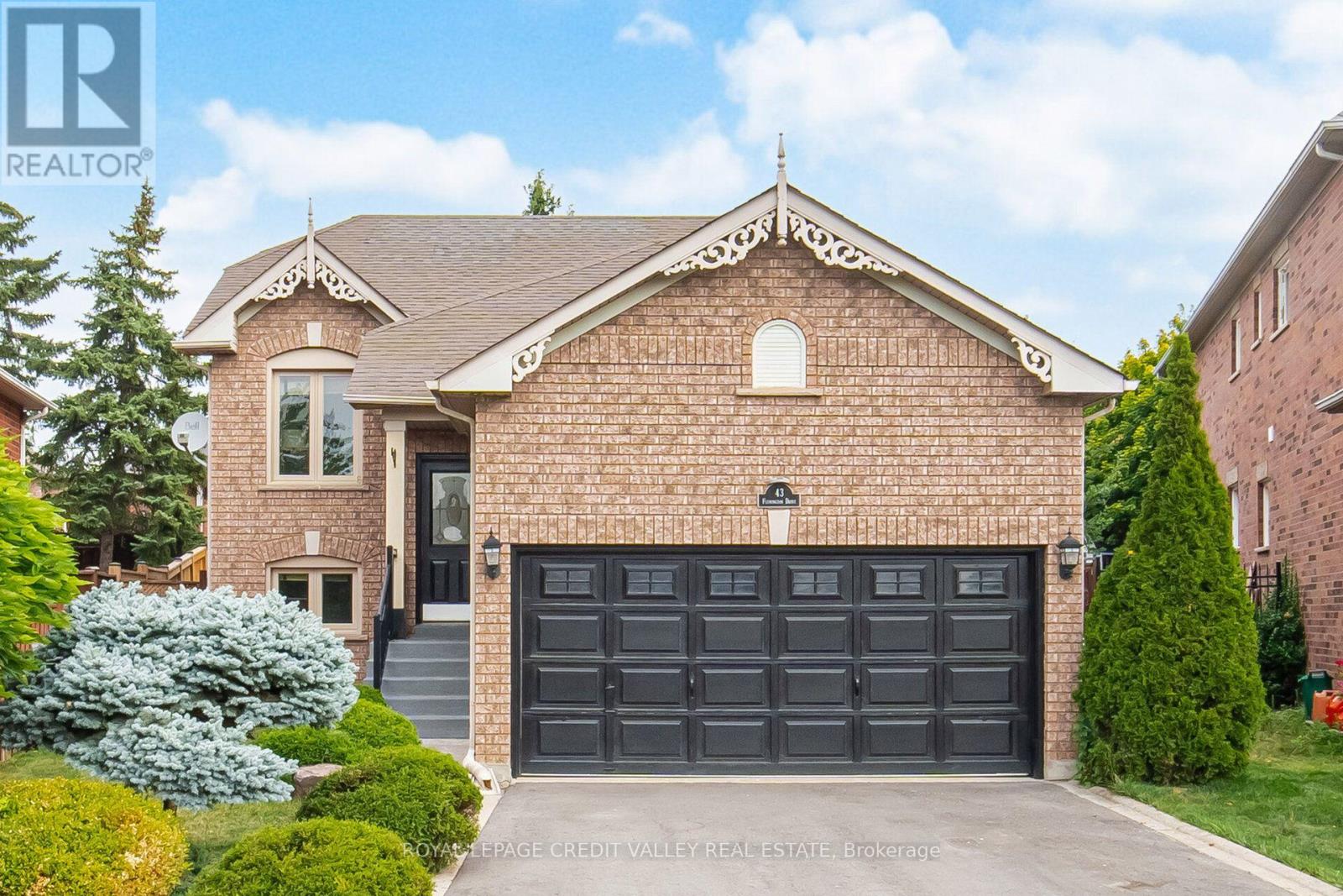 43 Flemington Drive E, Caledon, Ontario  L7C 1B7 - Photo 1 - W13671388