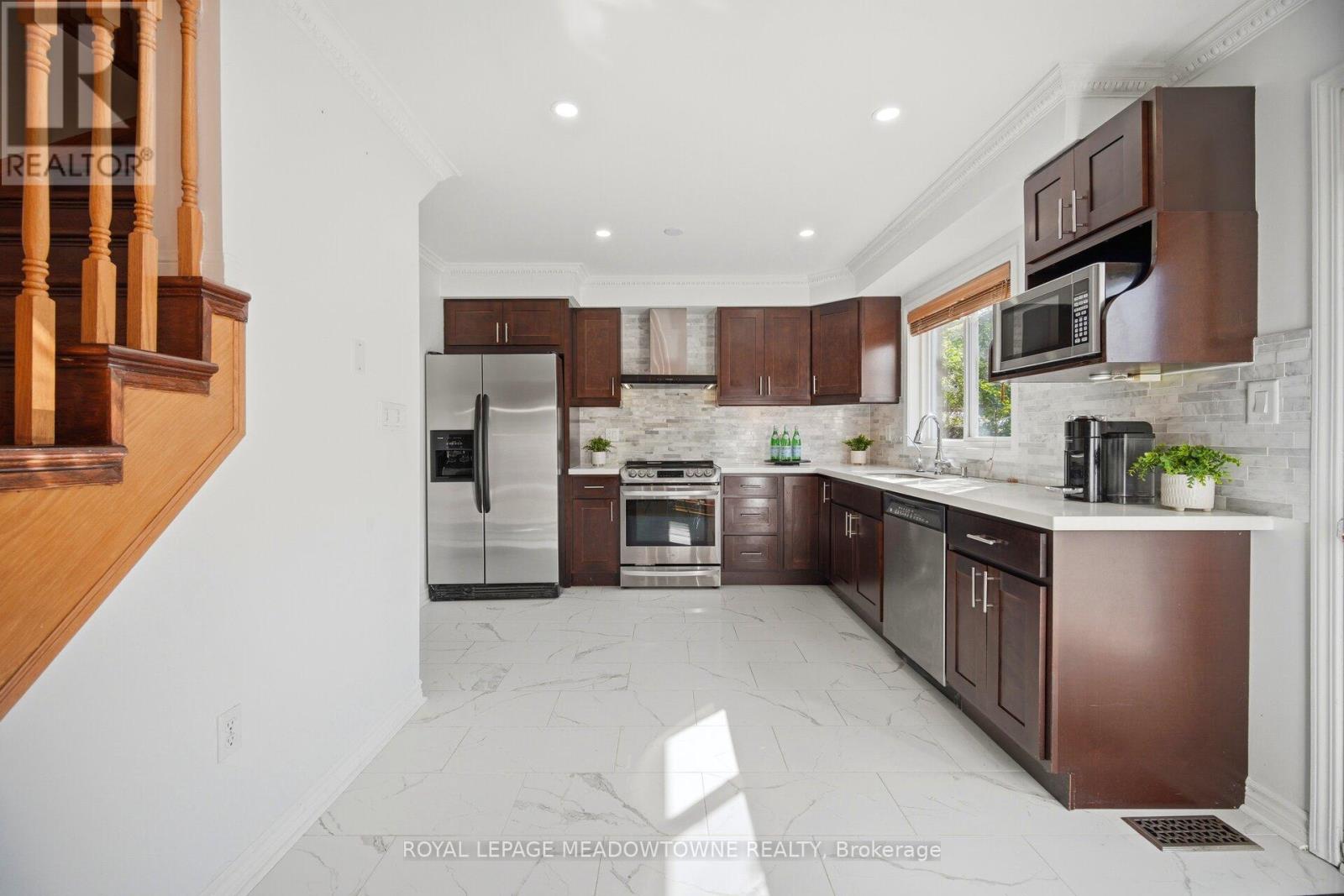 62 Sugarhill Drive, Brampton, Ontario  L7A 3N2 - Photo 16 - W13671404