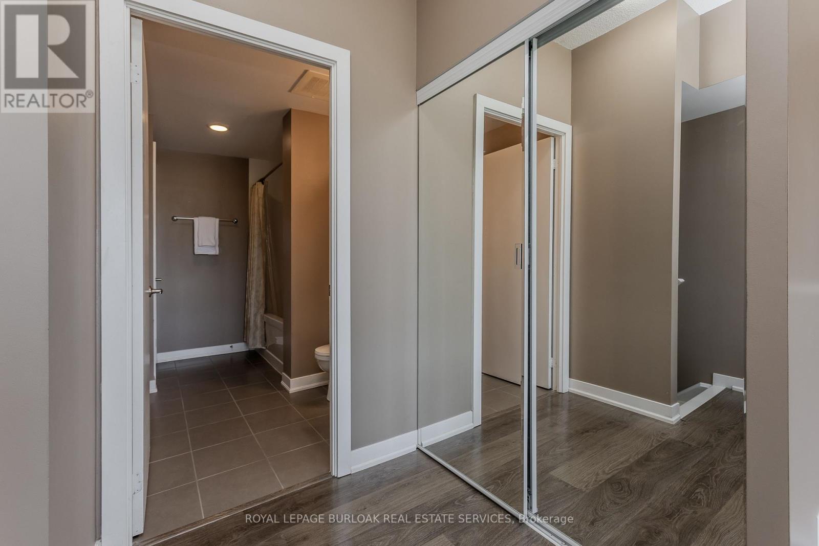 204 - 1940 Ironstone Drive, Burlington, Ontario  L7L 0E4 - Photo 13 - W13671414