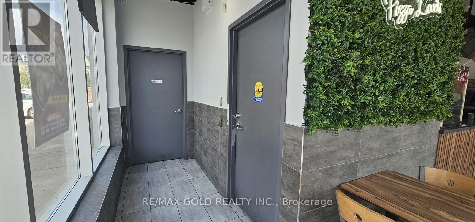 3900 Eglington Avenue W, Mississauga, Ontario  L5M 7N4 - Photo 4 - W13671448
