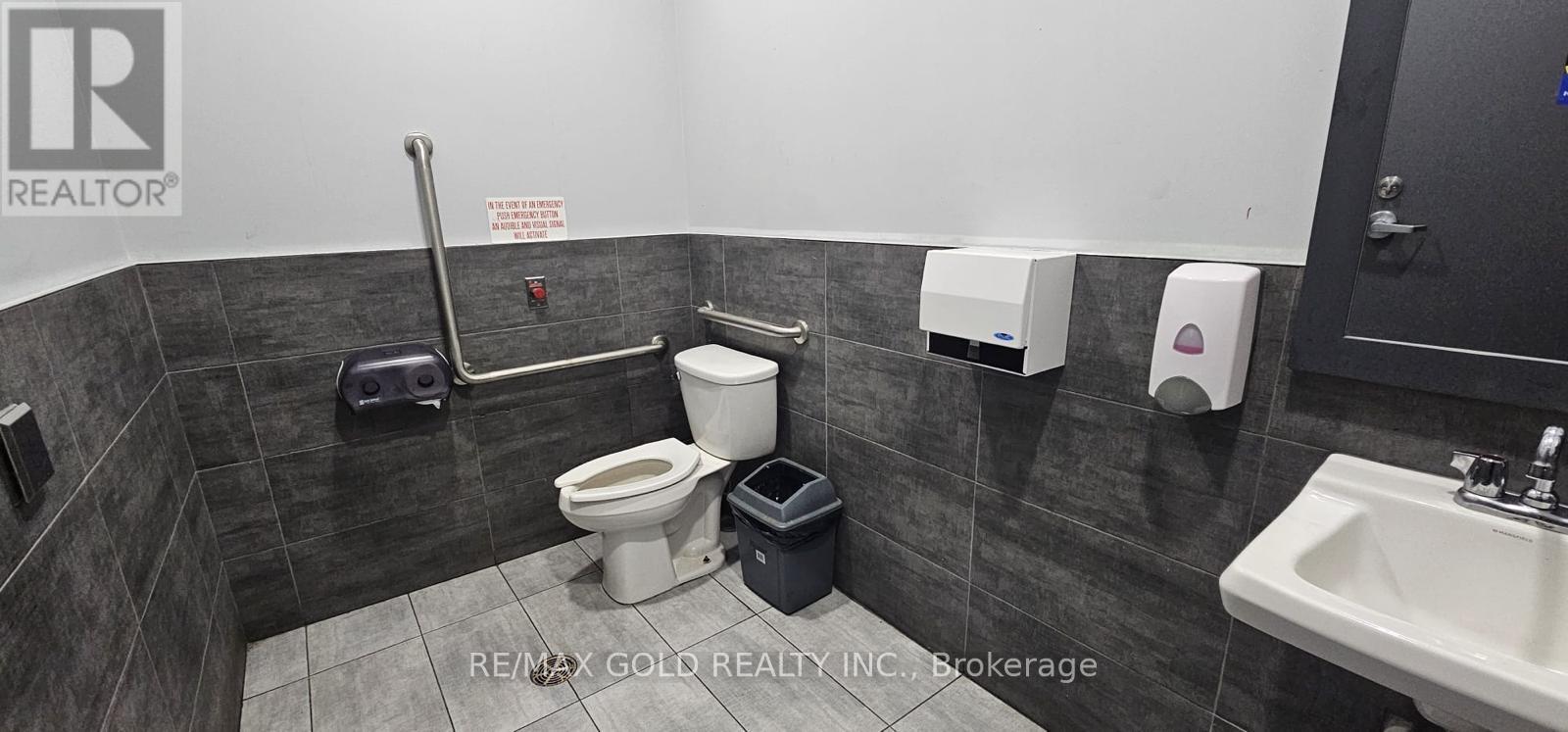 3900 Eglington Avenue W, Mississauga, Ontario  L5M 7N4 - Photo 7 - W13671448