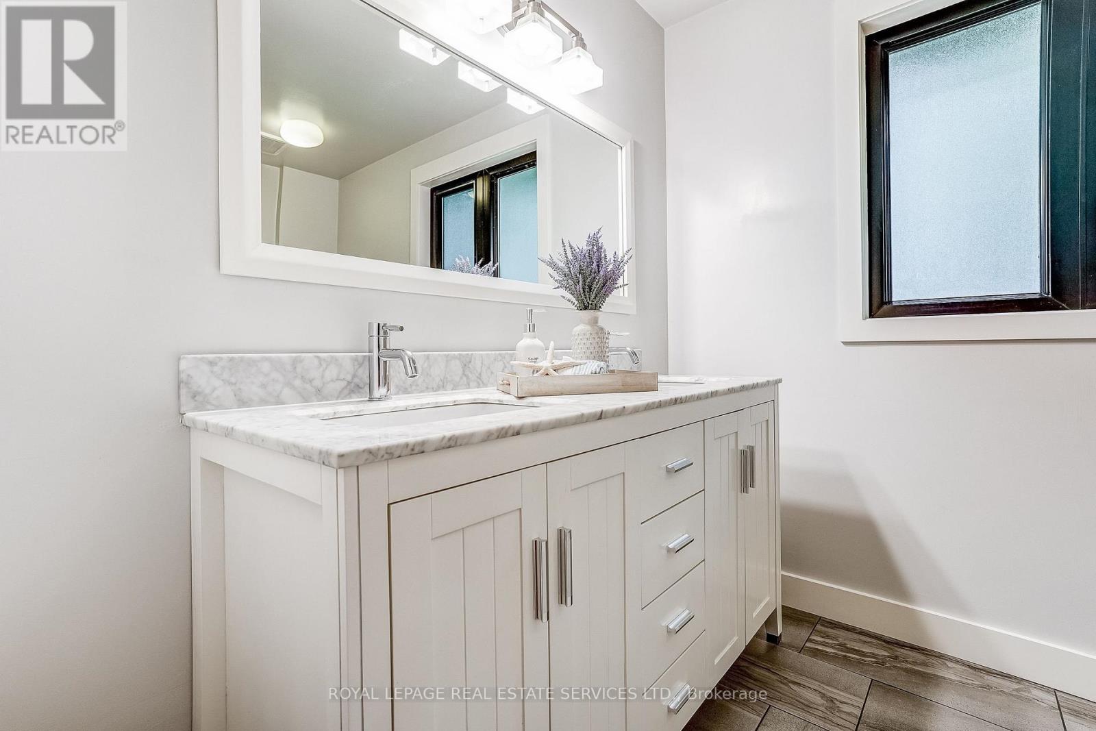 1116 Greenoaks Drive, Mississauga, Ontario  L5J 3A2 - Photo 21 - W13671492