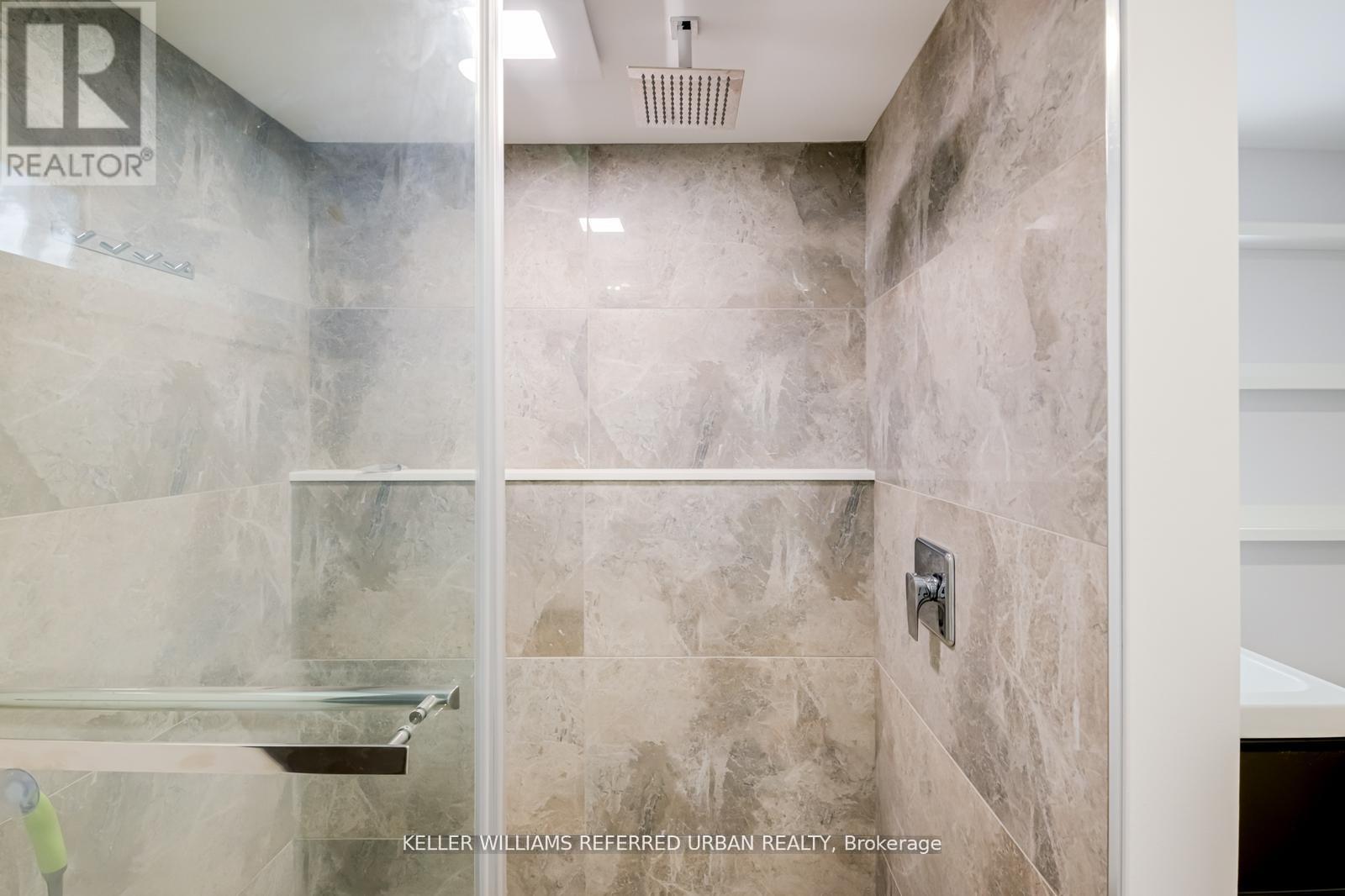 Lower - 2556 Lake Shore Boulevard W, Toronto, Ontario M8V 1G1 - Photo 23 - W13671550