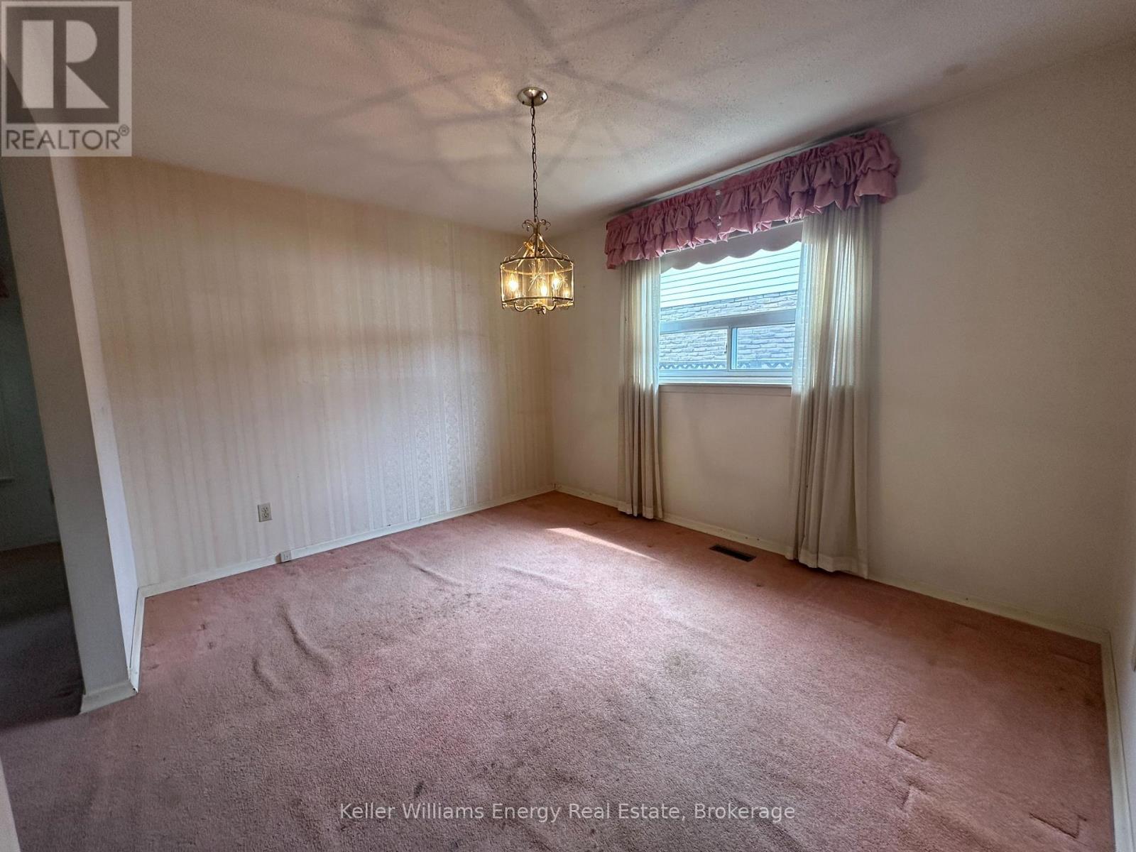 252 Keewatin Street S, Oshawa, Ontario  L1H 6Z8 - Photo 13 - E13671260