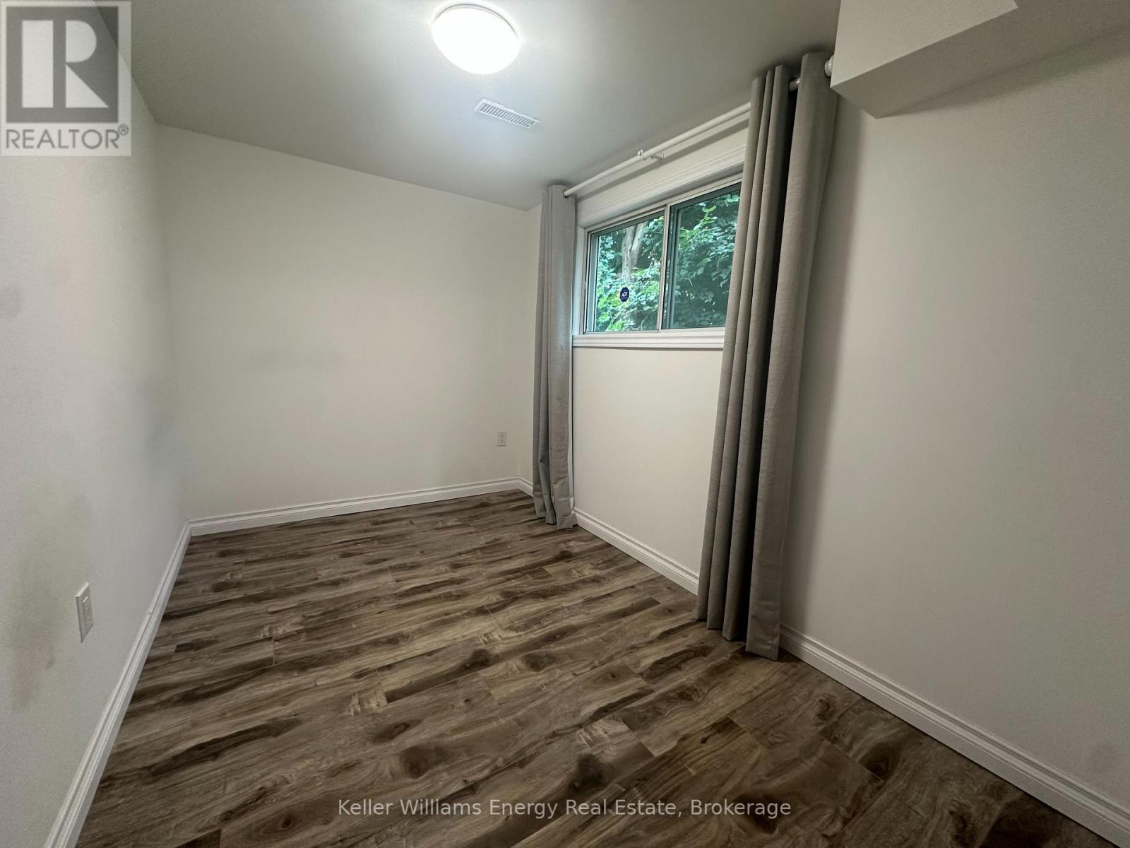 252 Keewatin Street S, Oshawa, Ontario  L1H 6Z8 - Photo 7 - E13671260