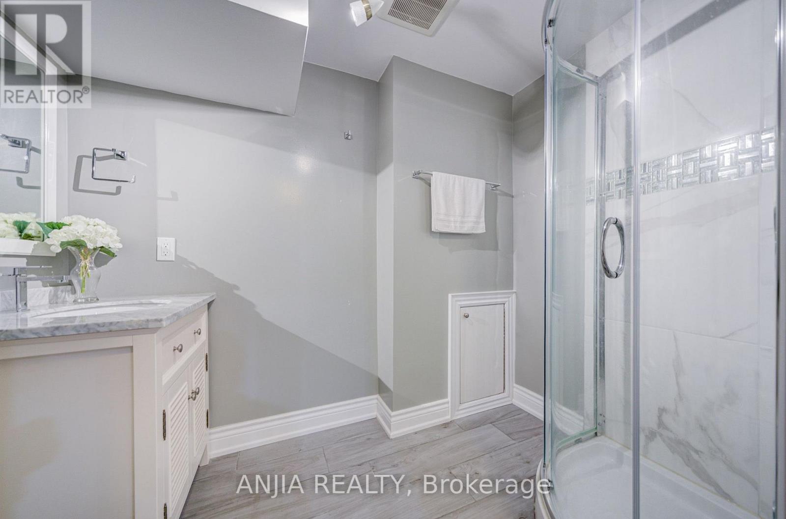 369 Mullen Drive, Vaughan, Ontario L4J 2T8 - Photo 34 - N13671618
