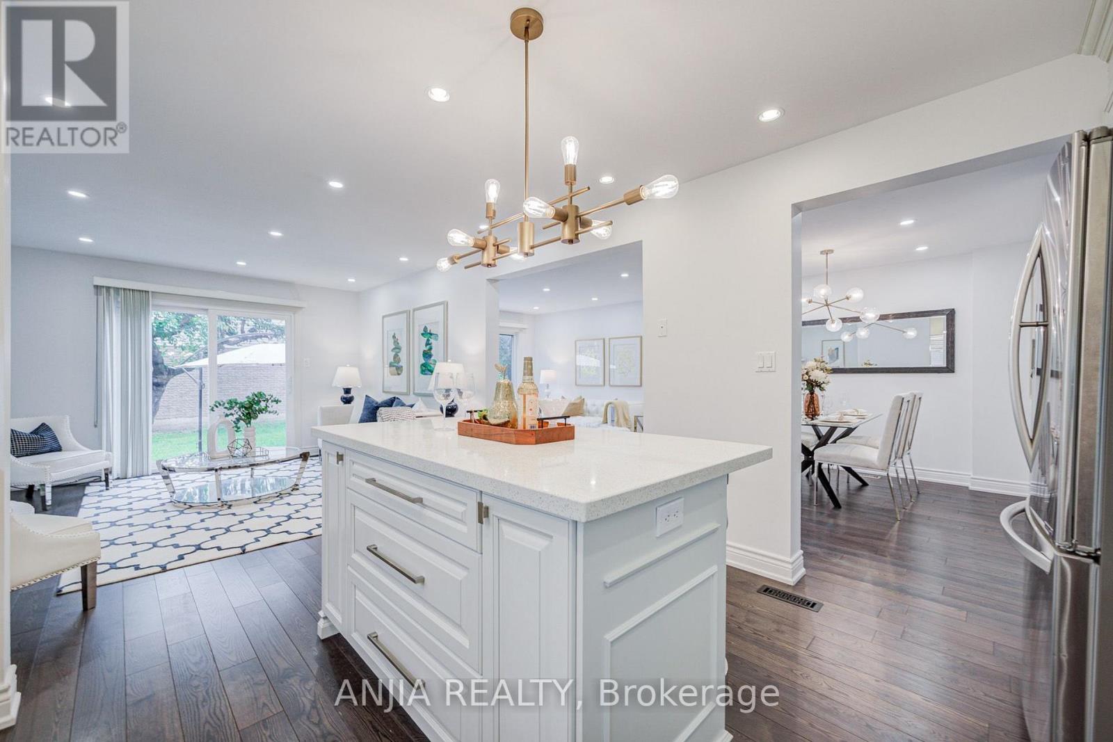 369 Mullen Drive, Vaughan, Ontario L4J 2T8 - Photo 9 - N13671618