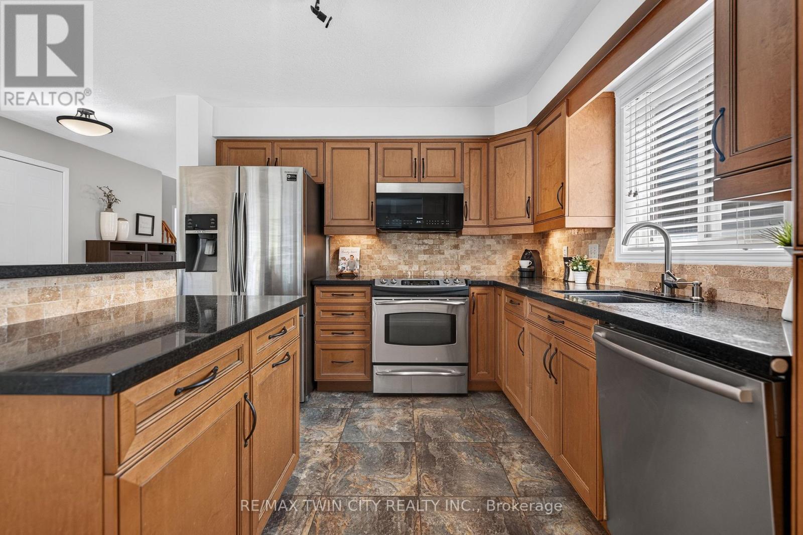 298 Pineland Place, Waterloo, Ontario  N2T 2S7 - Photo 13 - X13671288